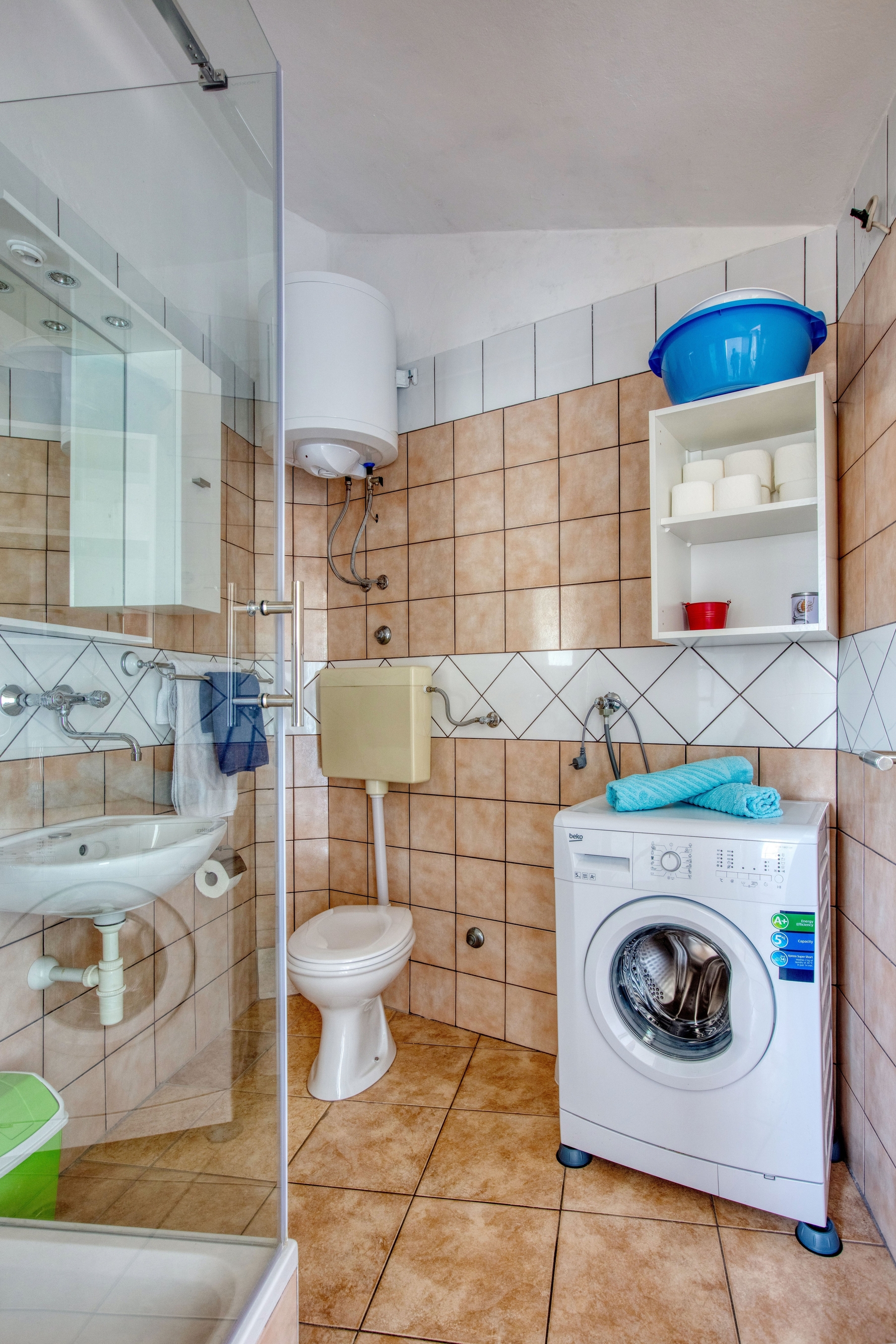 Studio flat with terrace Pirovac, Šibenik  AS-a