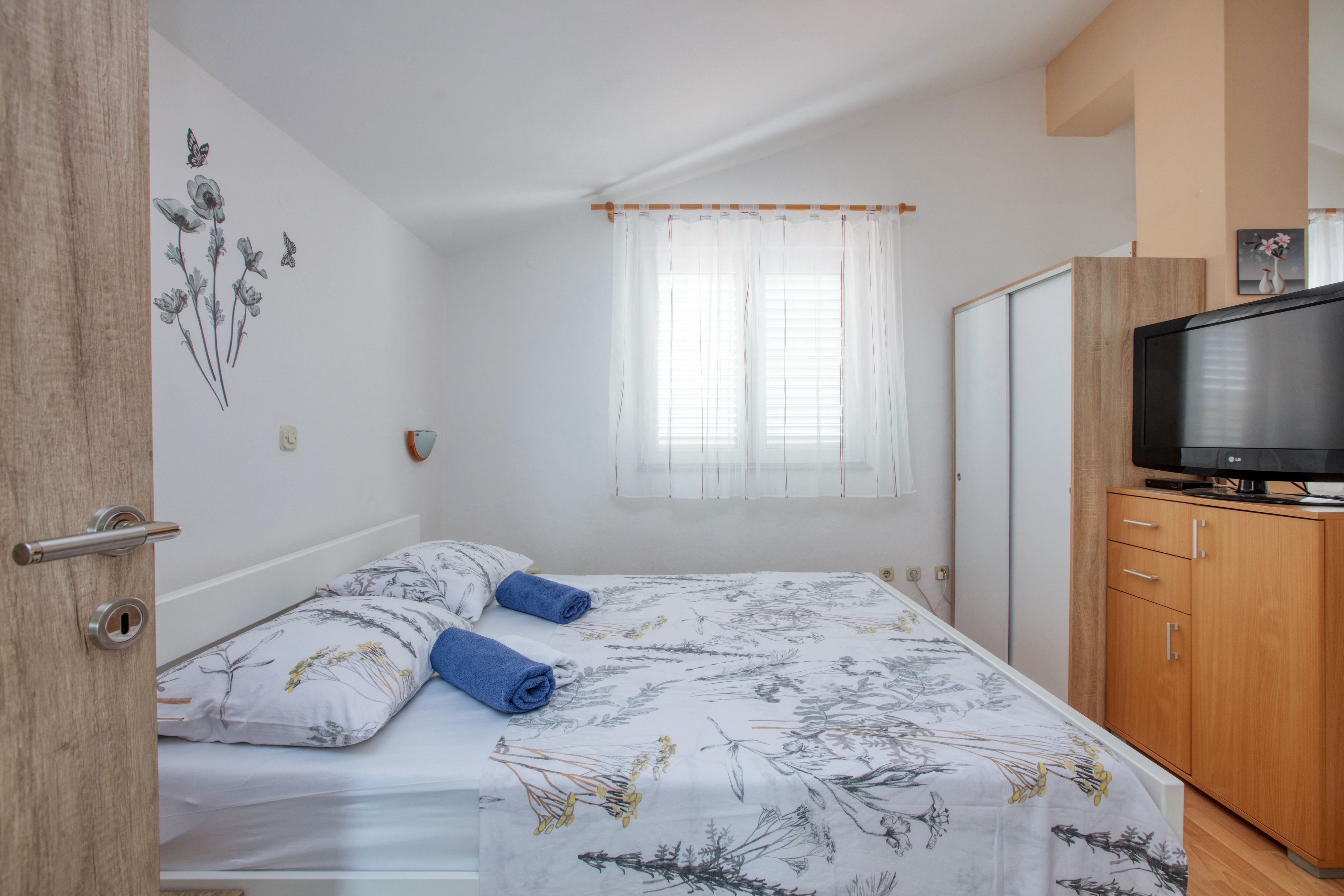 Studio flat with terrace Pirovac, Šibenik  AS-a