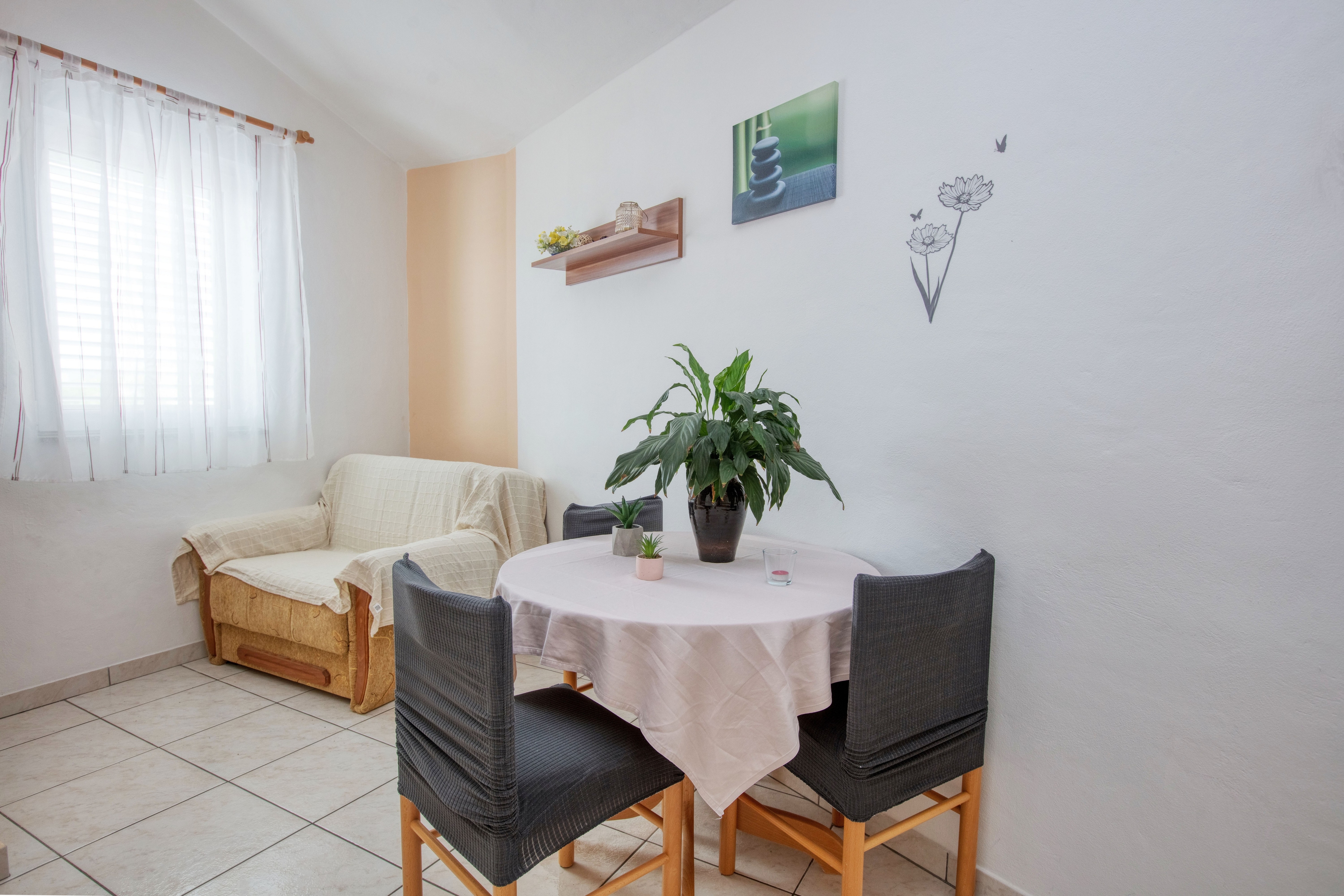 Studio flat with terrace Pirovac, Šibenik  AS-a