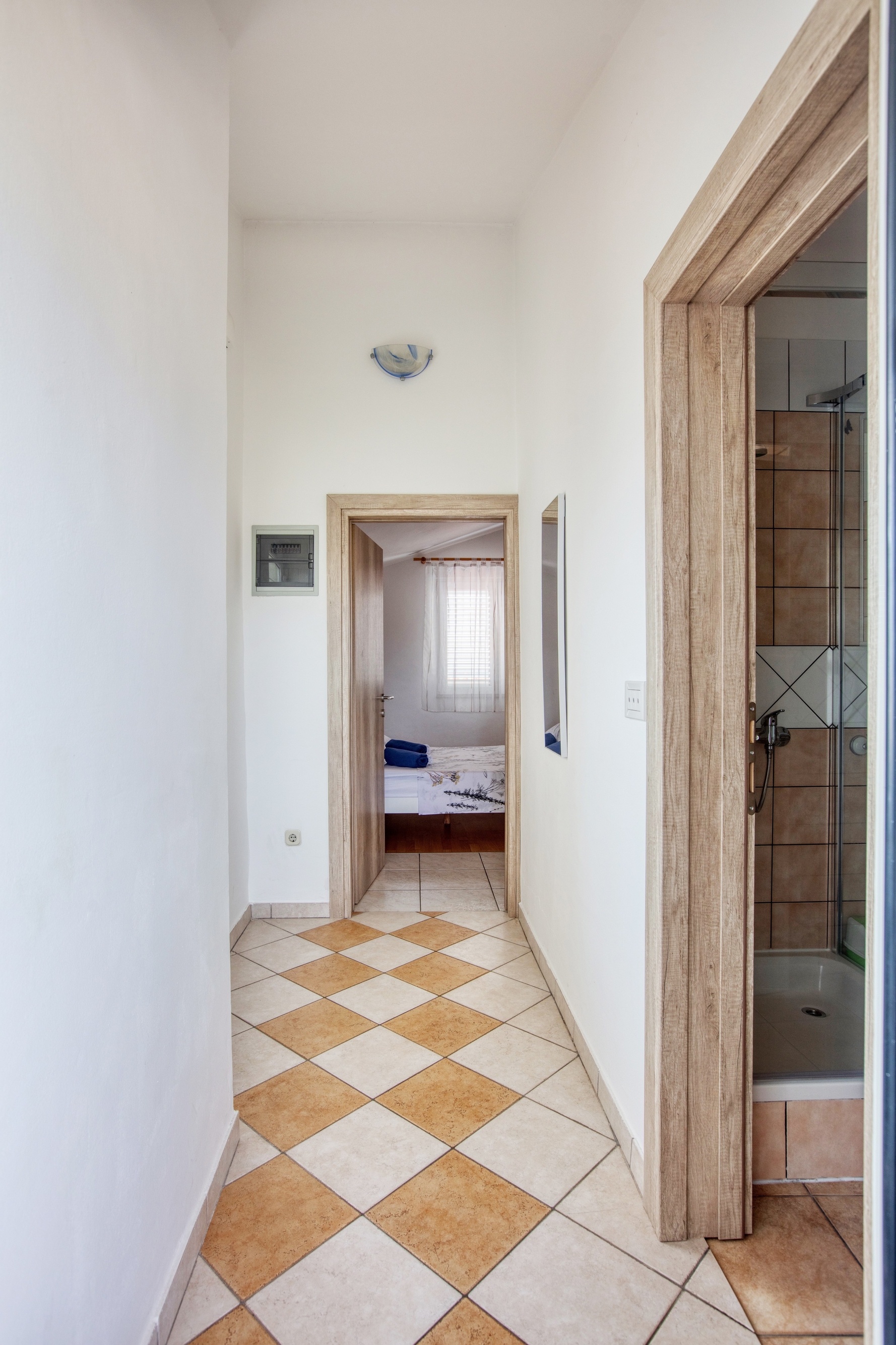 Studio flat with terrace Pirovac, Šibenik  AS-a