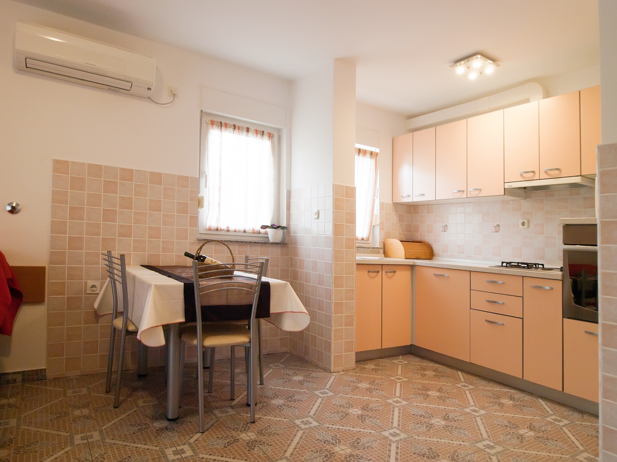 Top Pula Vinkuran Top Pula Vinkuran