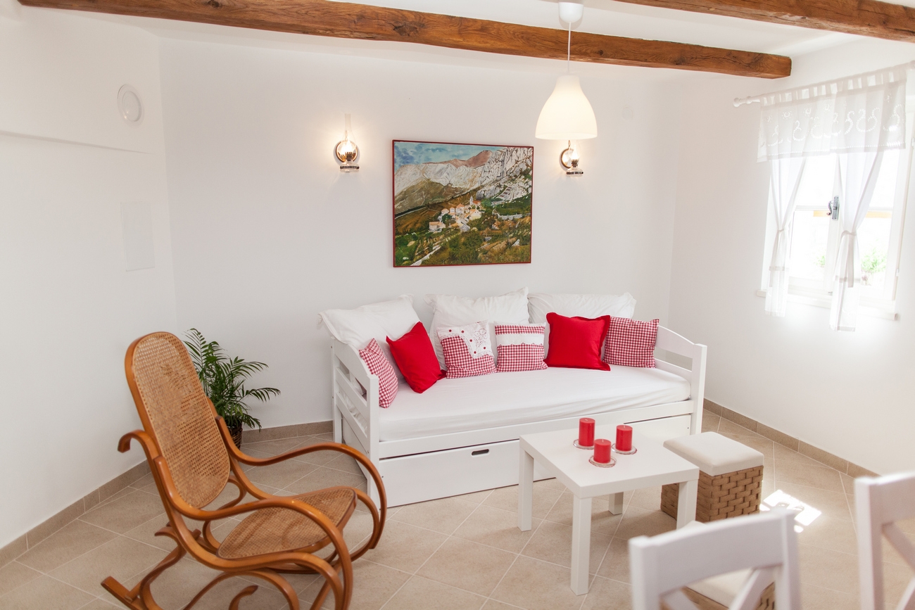 Two bedroom house with air-conditioning Grižane, Crikvenica (K-21021) Two bedroom house with air-conditioning Grižane, Crikvenica (K-21021)