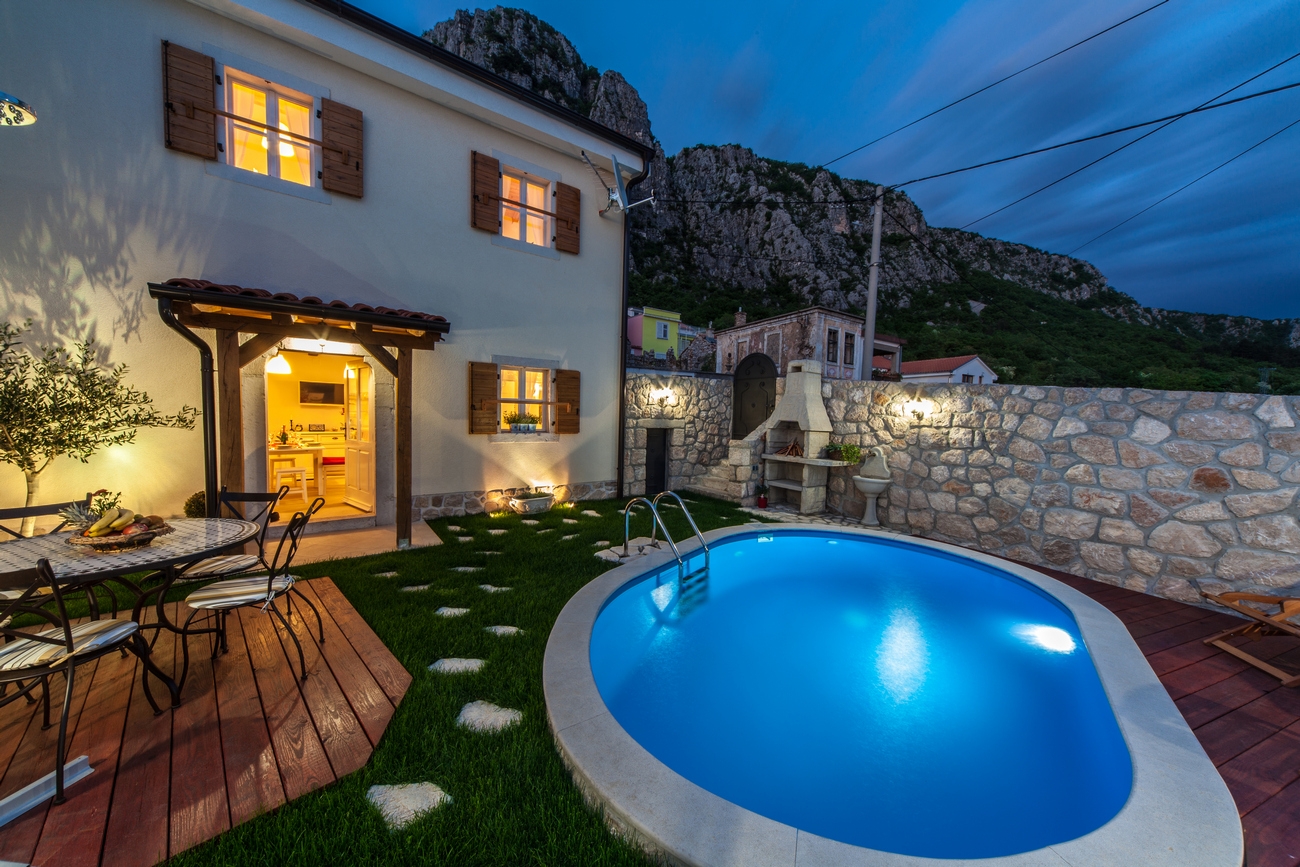 Two bedroom house with air-conditioning Grižane, Crikvenica (K-21021) Two bedroom house with air-conditioning Grižane, Crikvenica (K-21021)