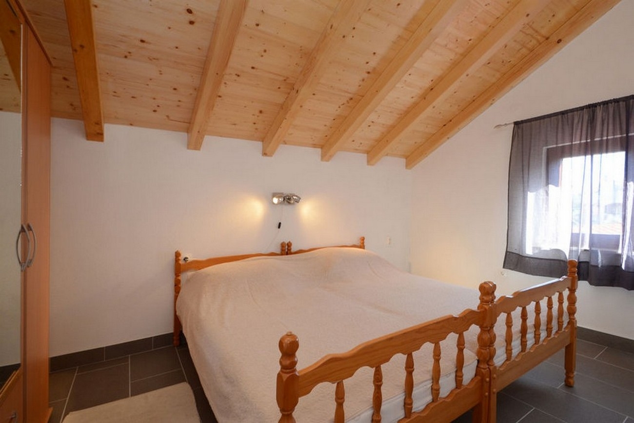 Four bedroom house with terrace and sea view Prigradica, Korčula  K