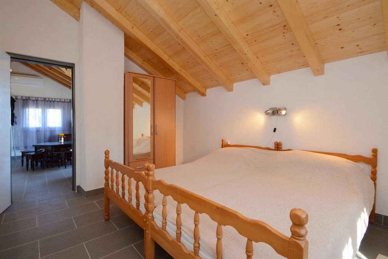 Four bedroom house with terrace and sea view Prigradica, Korčula  K