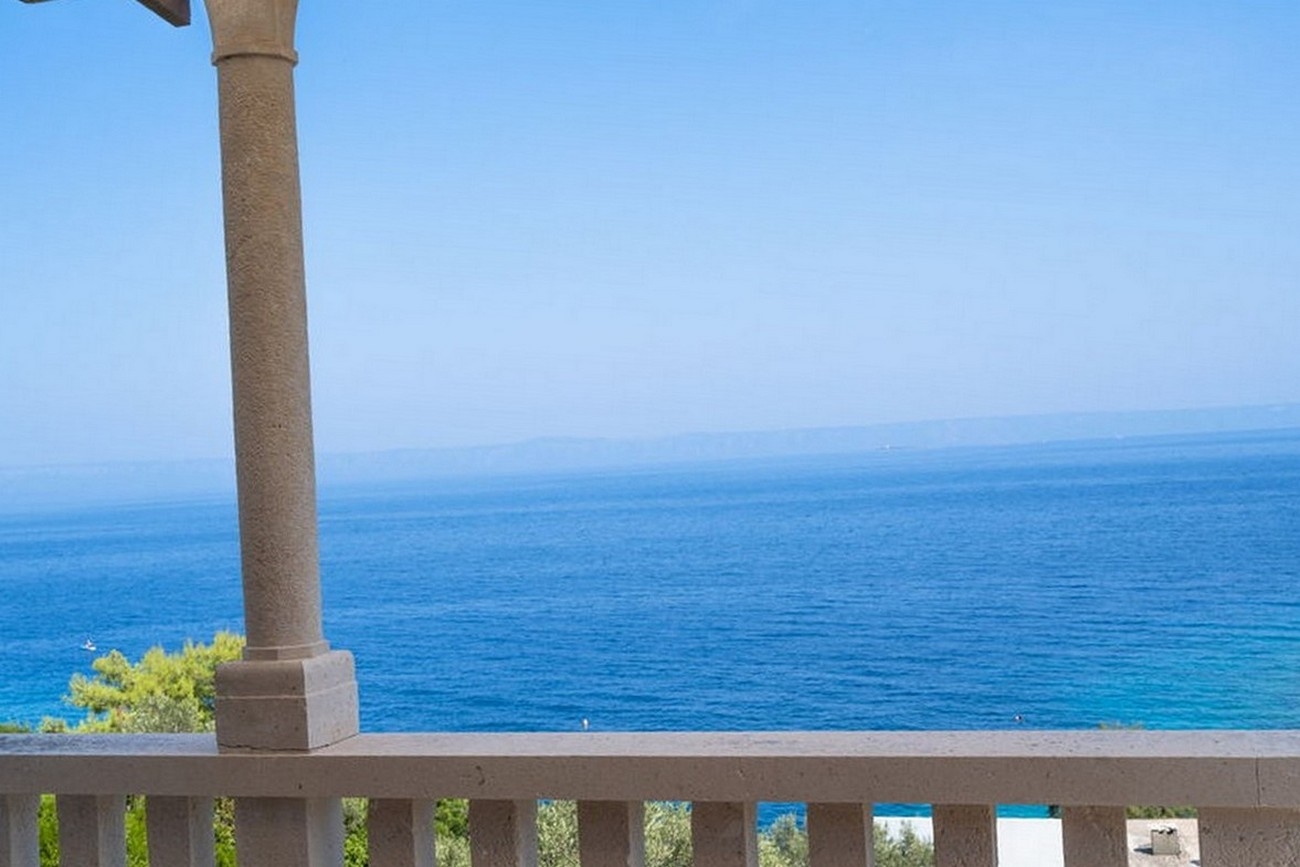 Four bedroom house with terrace and sea view Prigradica, Korčula  K