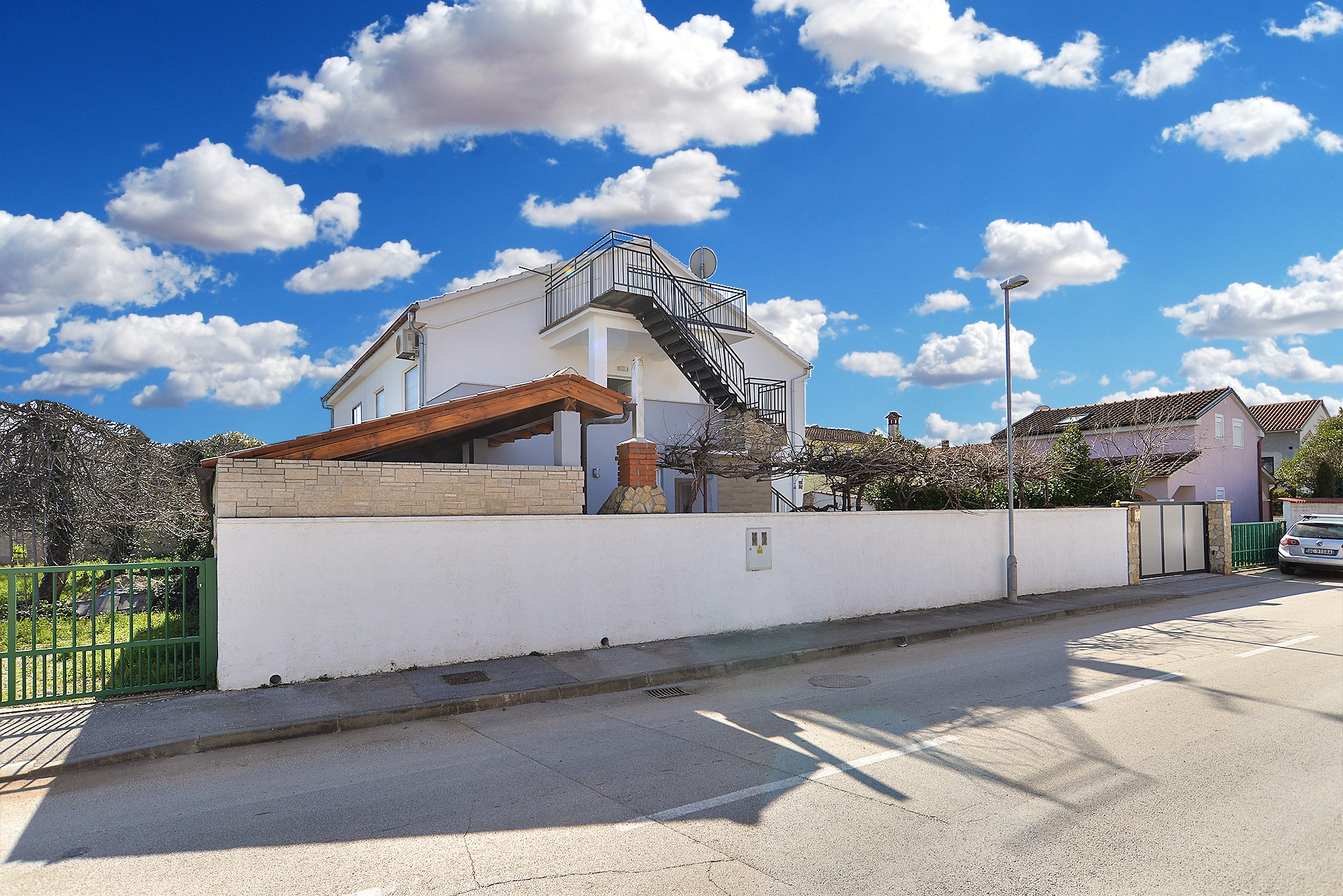 Three bedroom apartment with terrace Medulin (A-21025-a) Three bedroom apartment with terrace Medulin (A-21025-a)