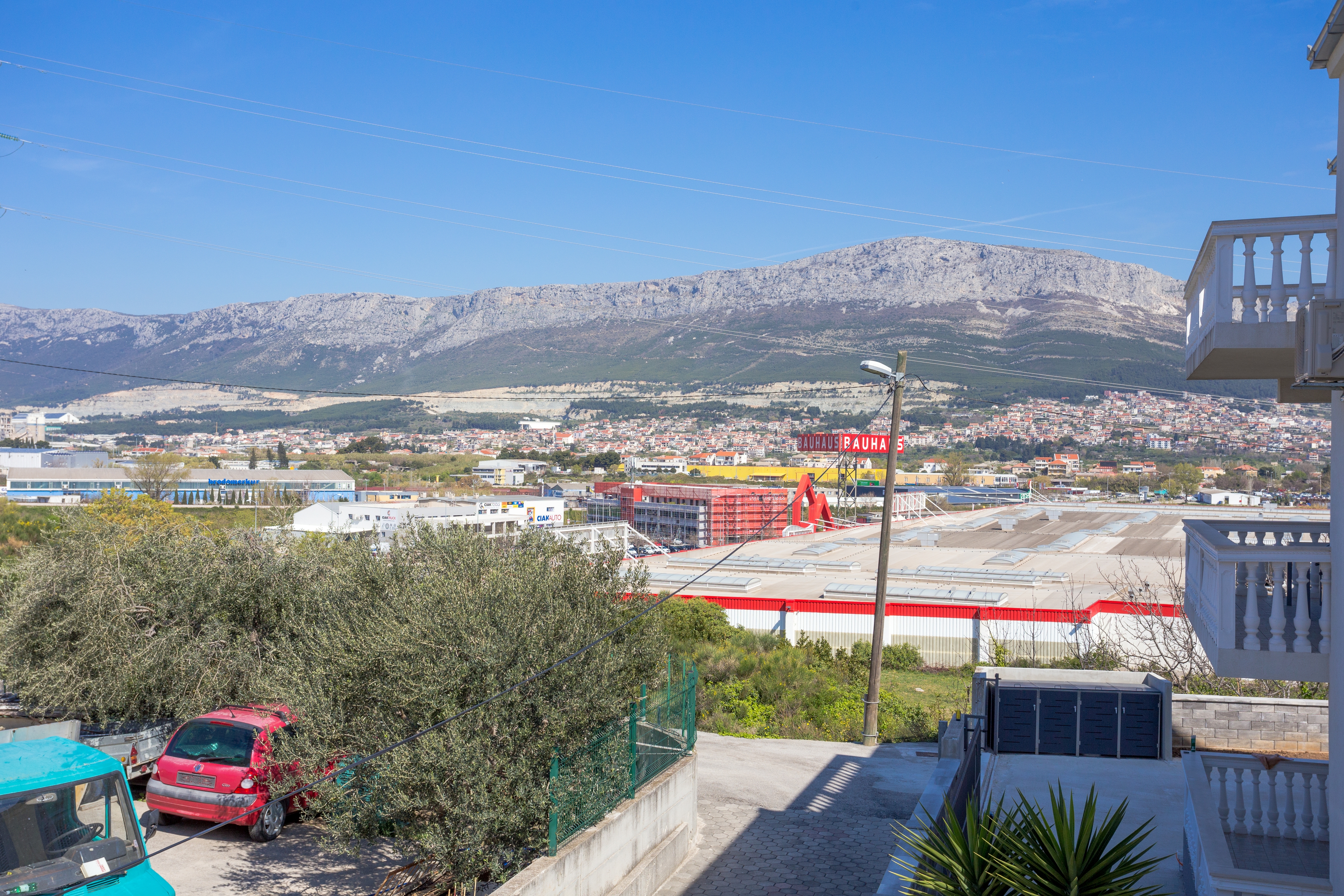 Three bedroom apartment with terrace Split  A-a