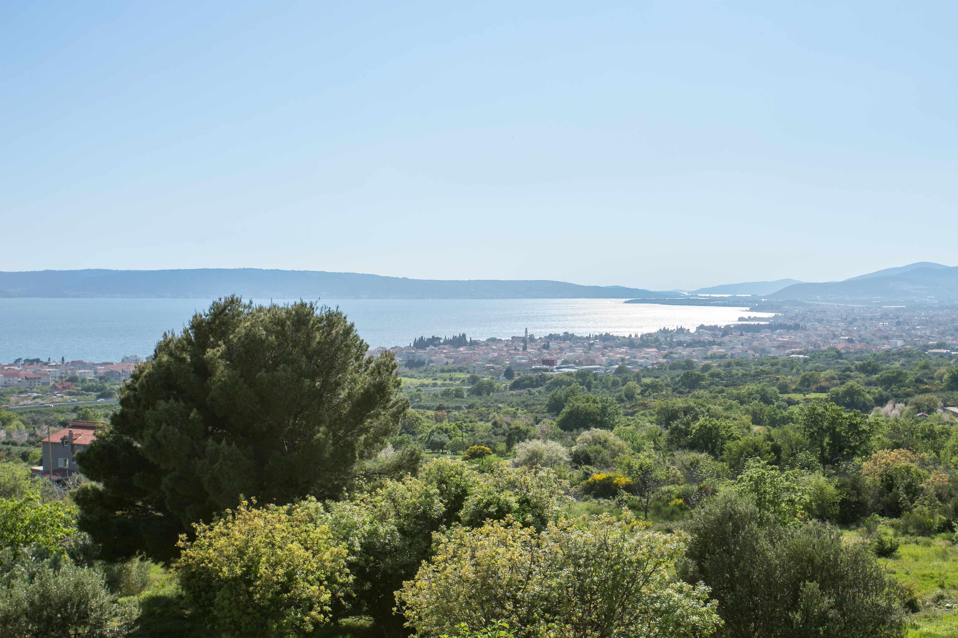 Three bedroom apartment with terrace and sea view Kaštel Kambelovac, Kaštela  A-a