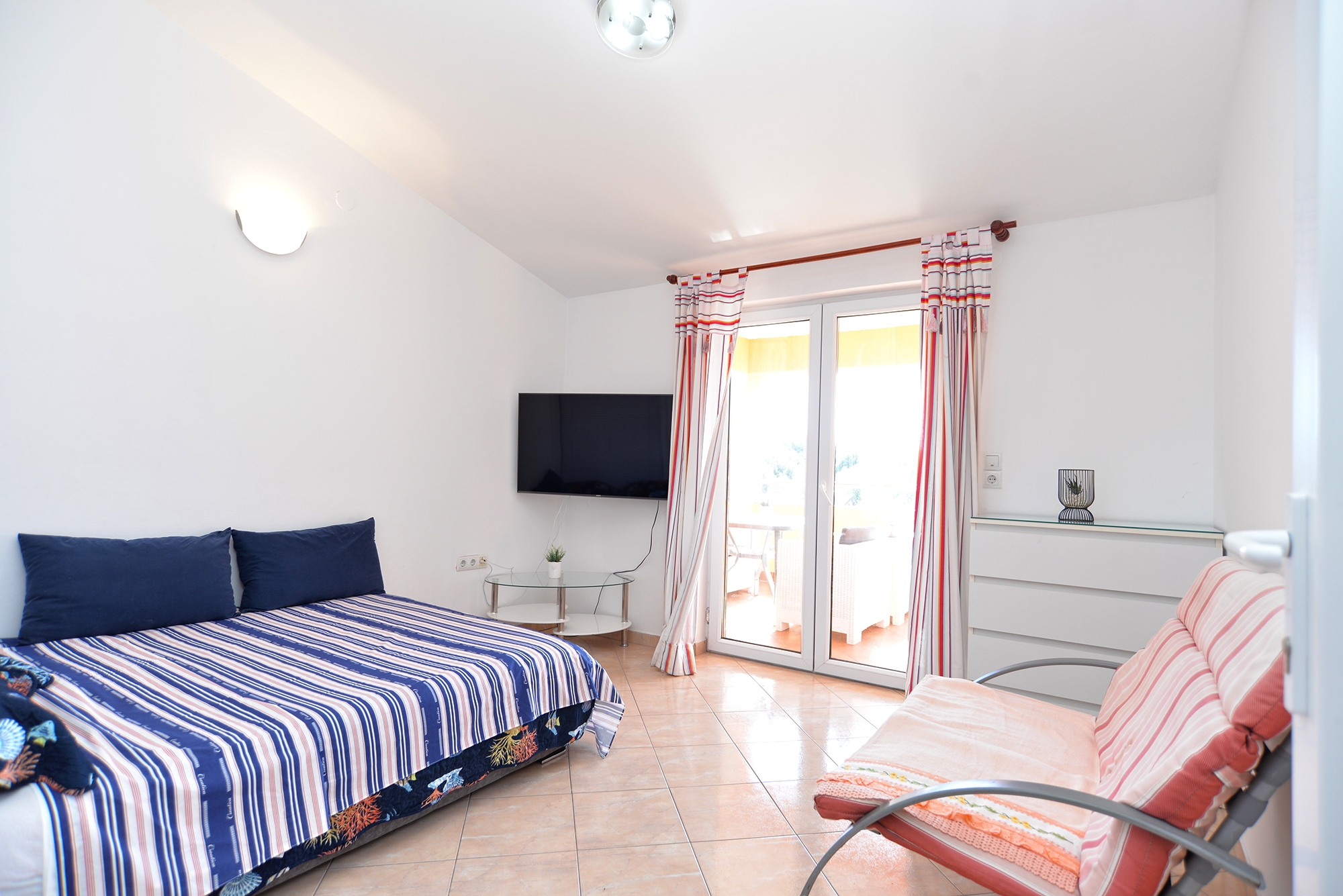 One bedroom apartment with terrace Pula (A-21036-a)