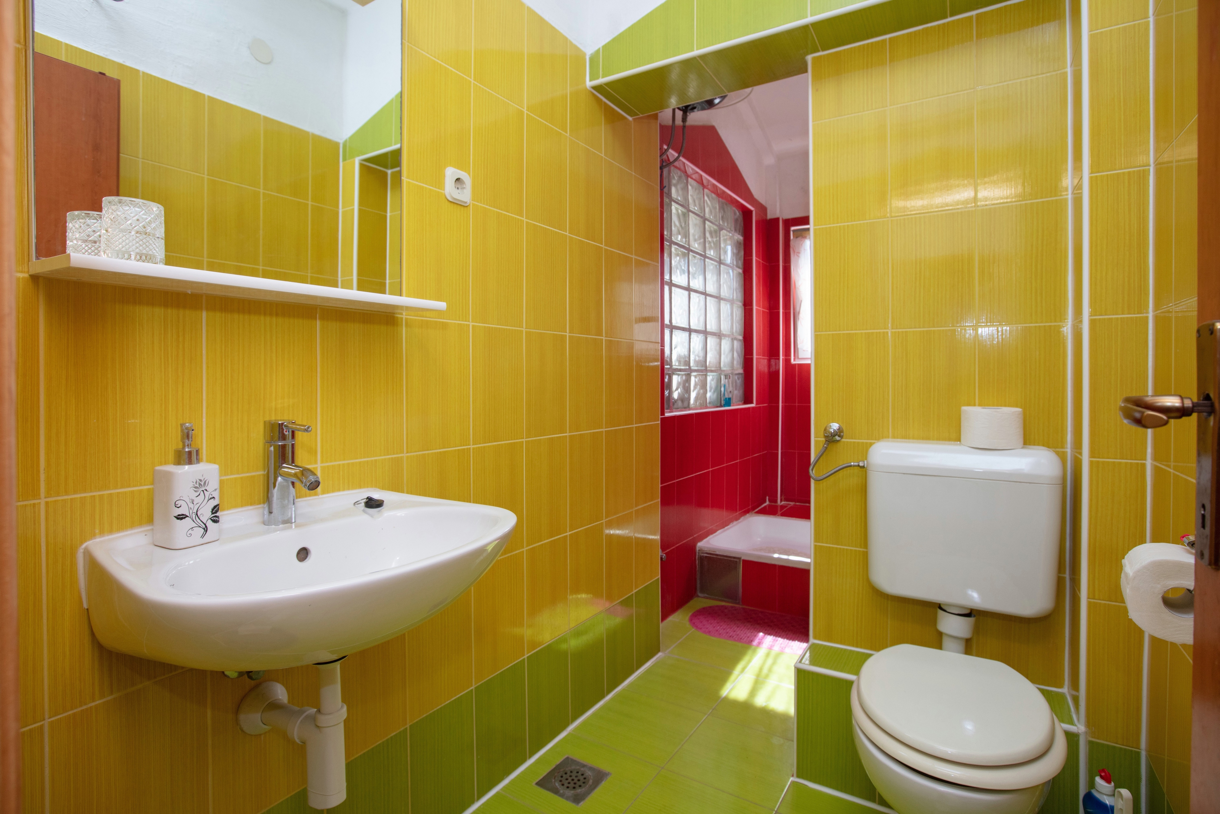 Two bedroom apartment near beach Stupin Čeline, Rogoznica  A-a