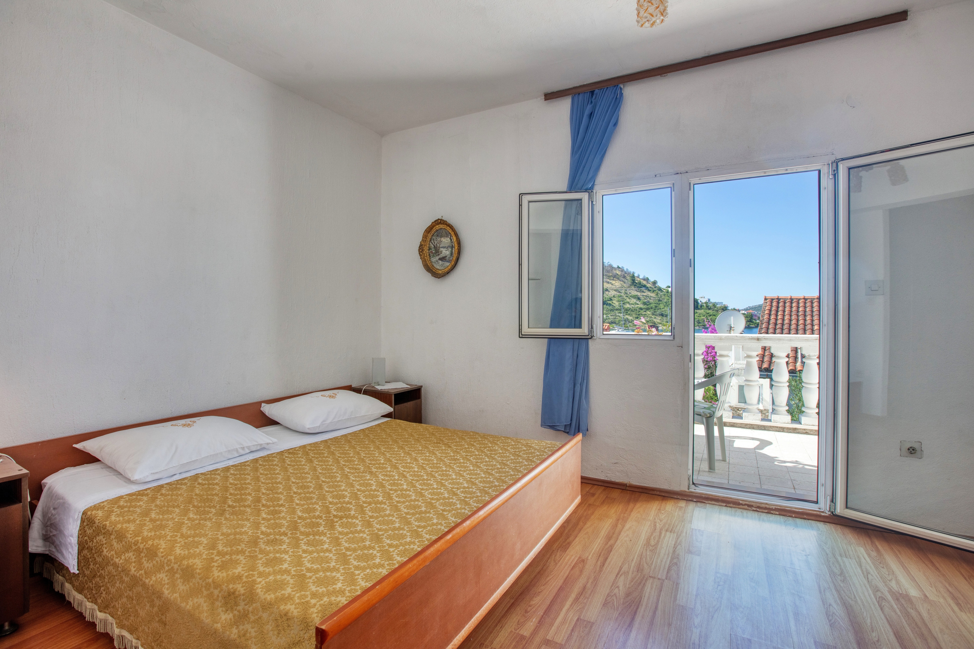 Two bedroom apartment near beach Stupin Čeline, Rogoznica  A-a