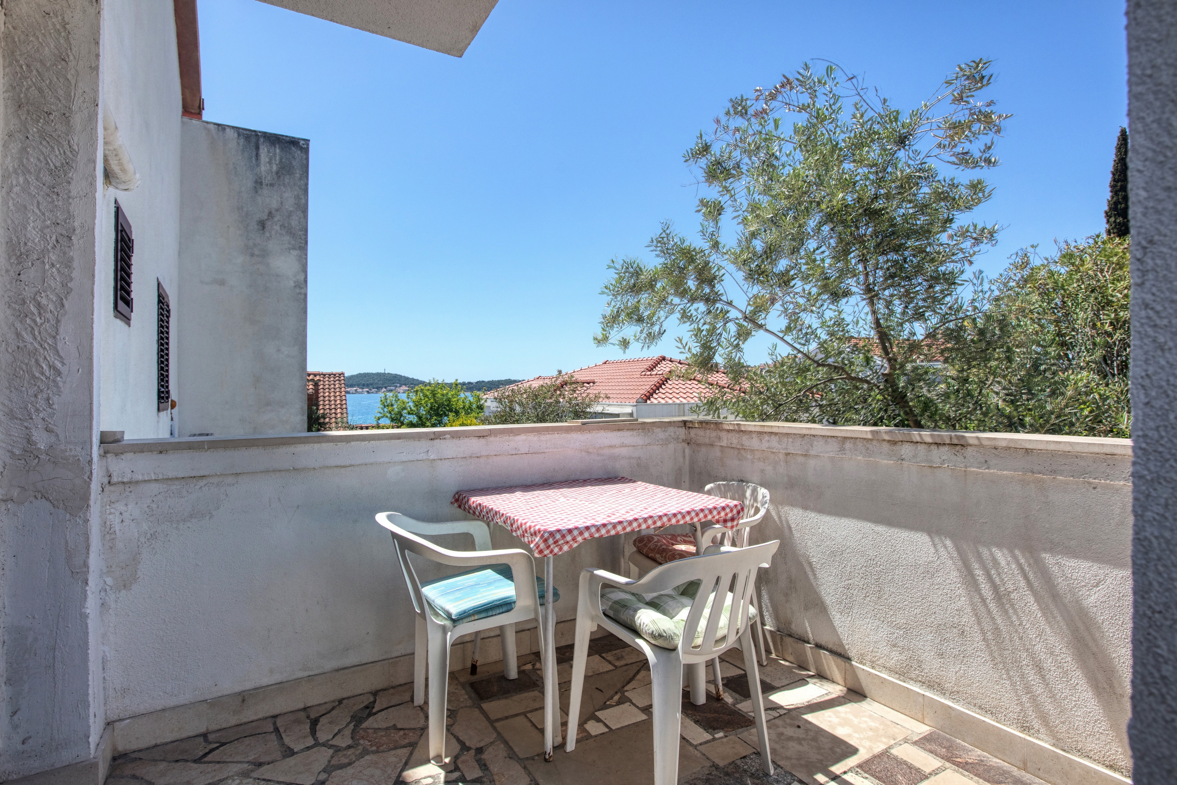 One bedroom apartment near beach Stupin Čeline, Rogoznica  A-b