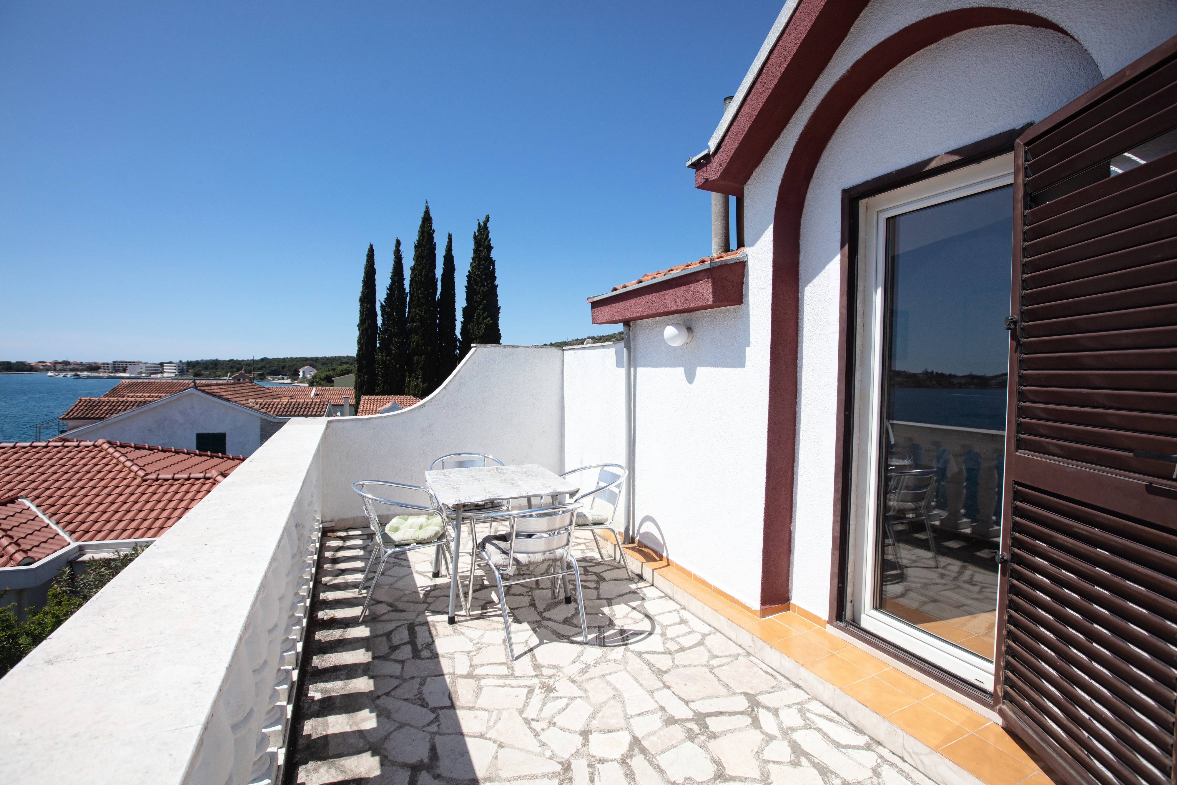 Two bedroom apartment near beach Stupin Čeline, Rogoznica  A-d