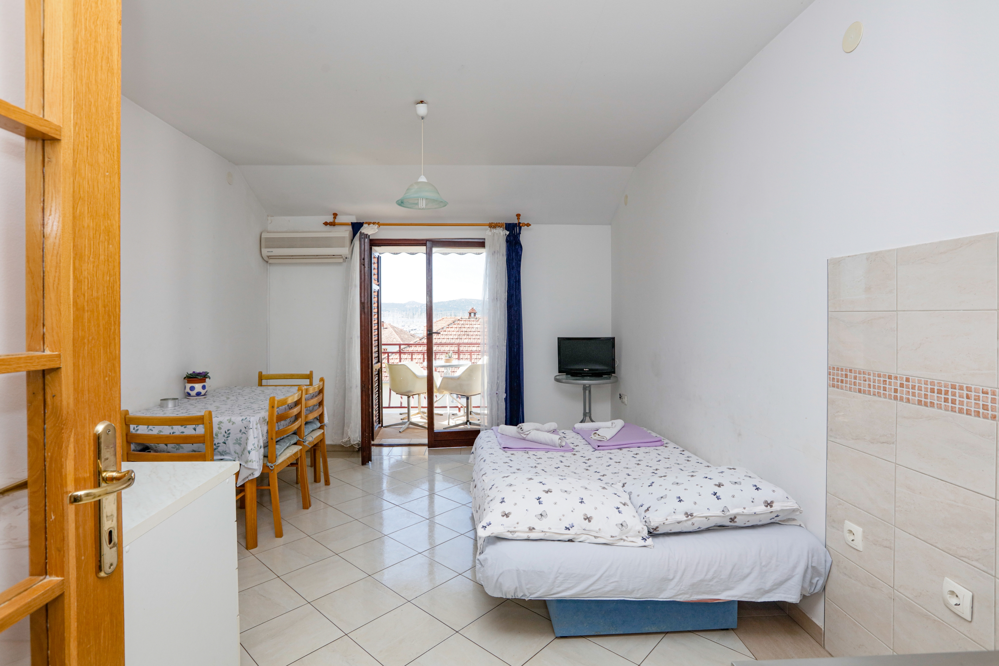 One bedroom apartment with terrace and sea view Biograd na Moru, Biograd (A-21048-b) One bedroom apartment with terrace and sea view Biograd na Moru, Biograd (A-21048-b)