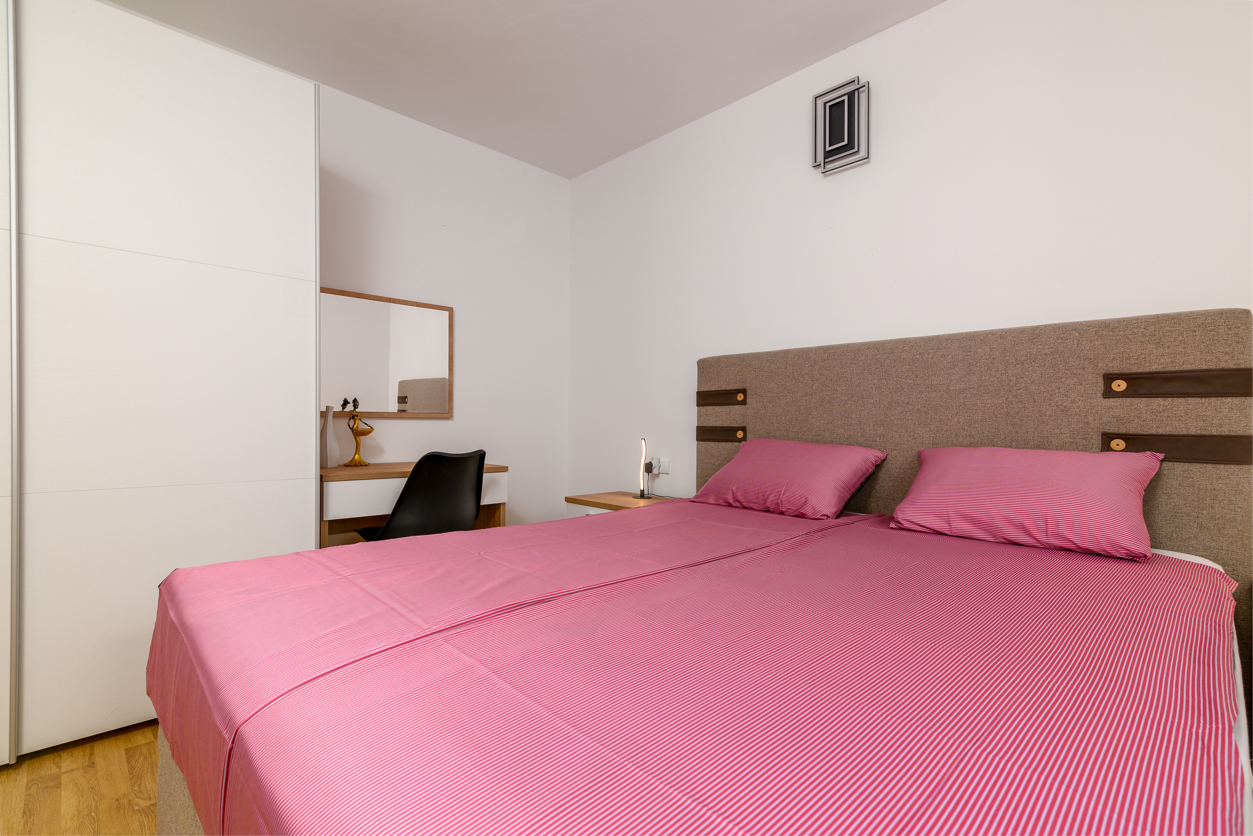 Four bedroom house with terrace Medulin  K