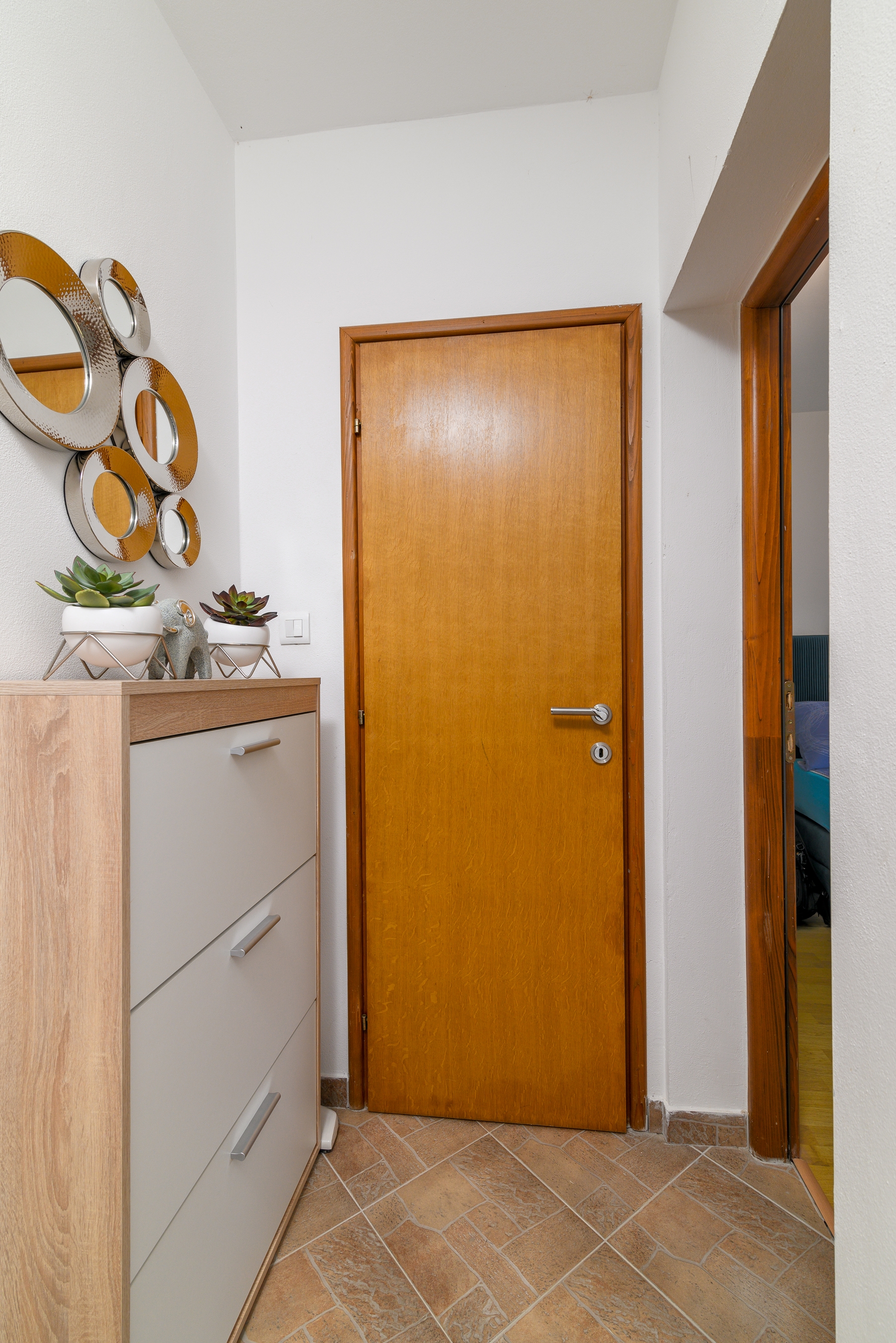 Four bedroom house with terrace Medulin  K
