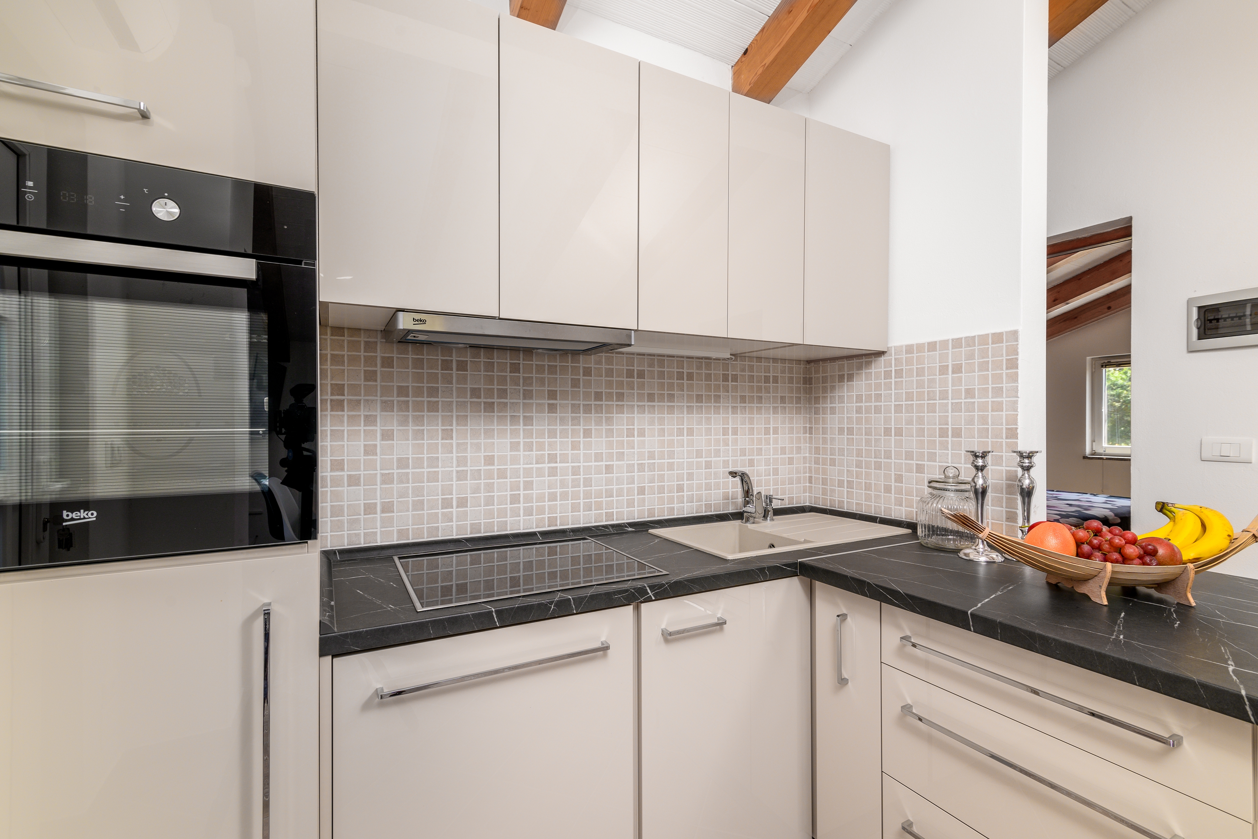 Four bedroom house with terrace Medulin  K