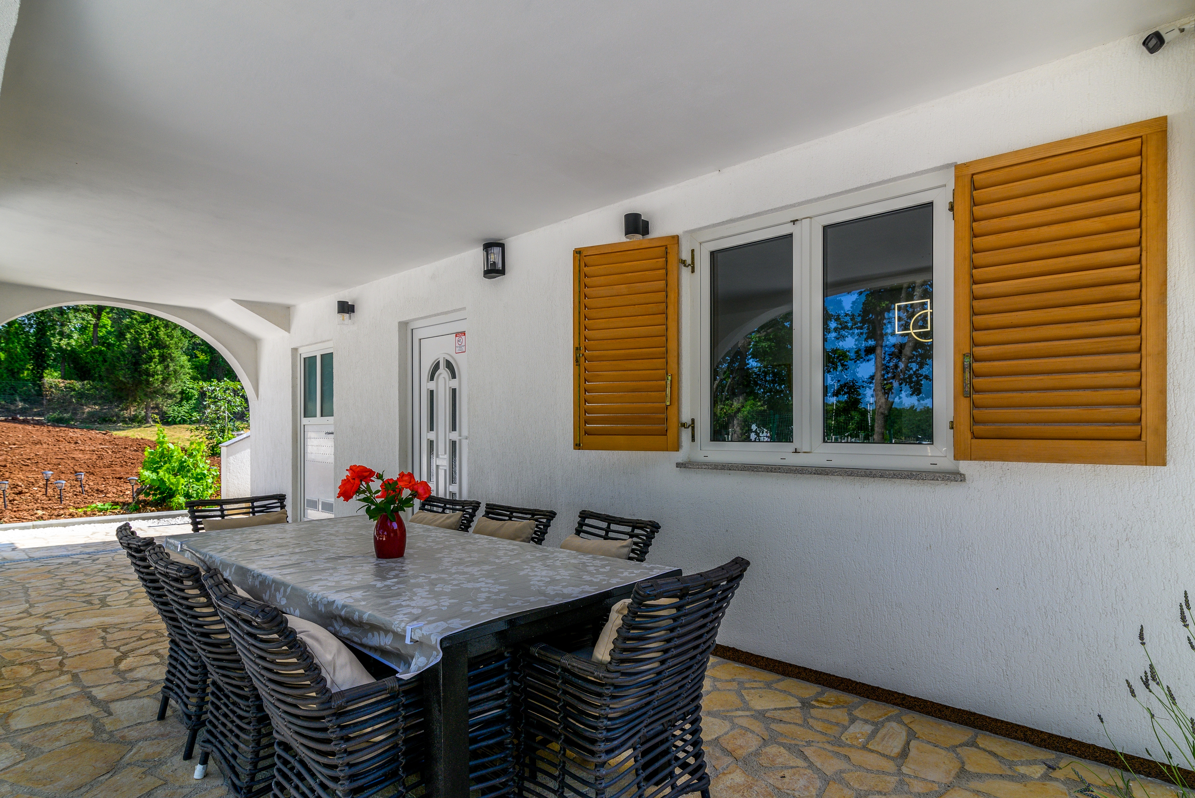 Four bedroom house with terrace Medulin  K