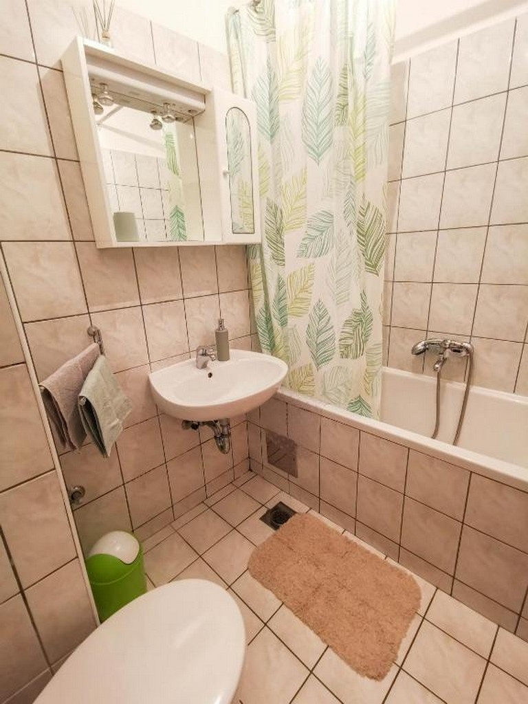 One bedroom apartment with balcony and sea view Omiš  A-a