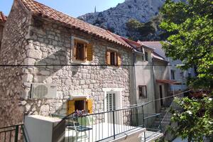 Apartments with a parking space Omiš - 21053