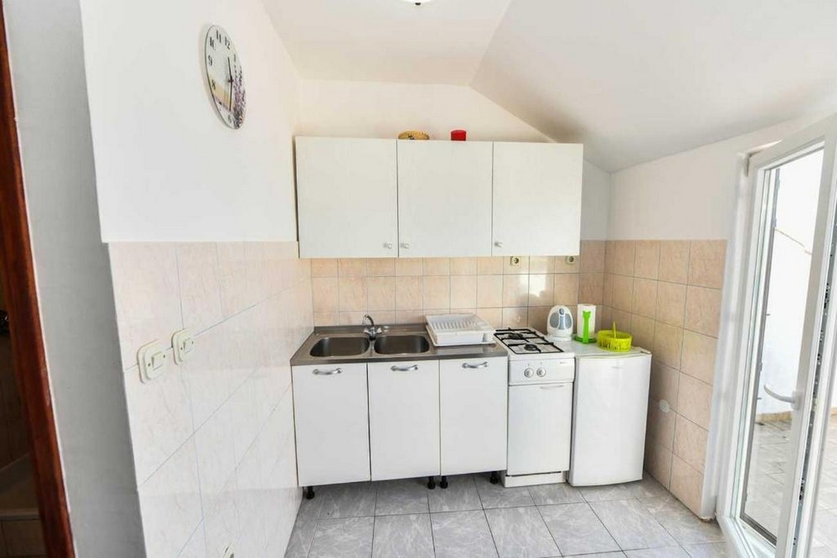 One bedroom apartment with terrace and sea view Nemira, Omiš  A-a
