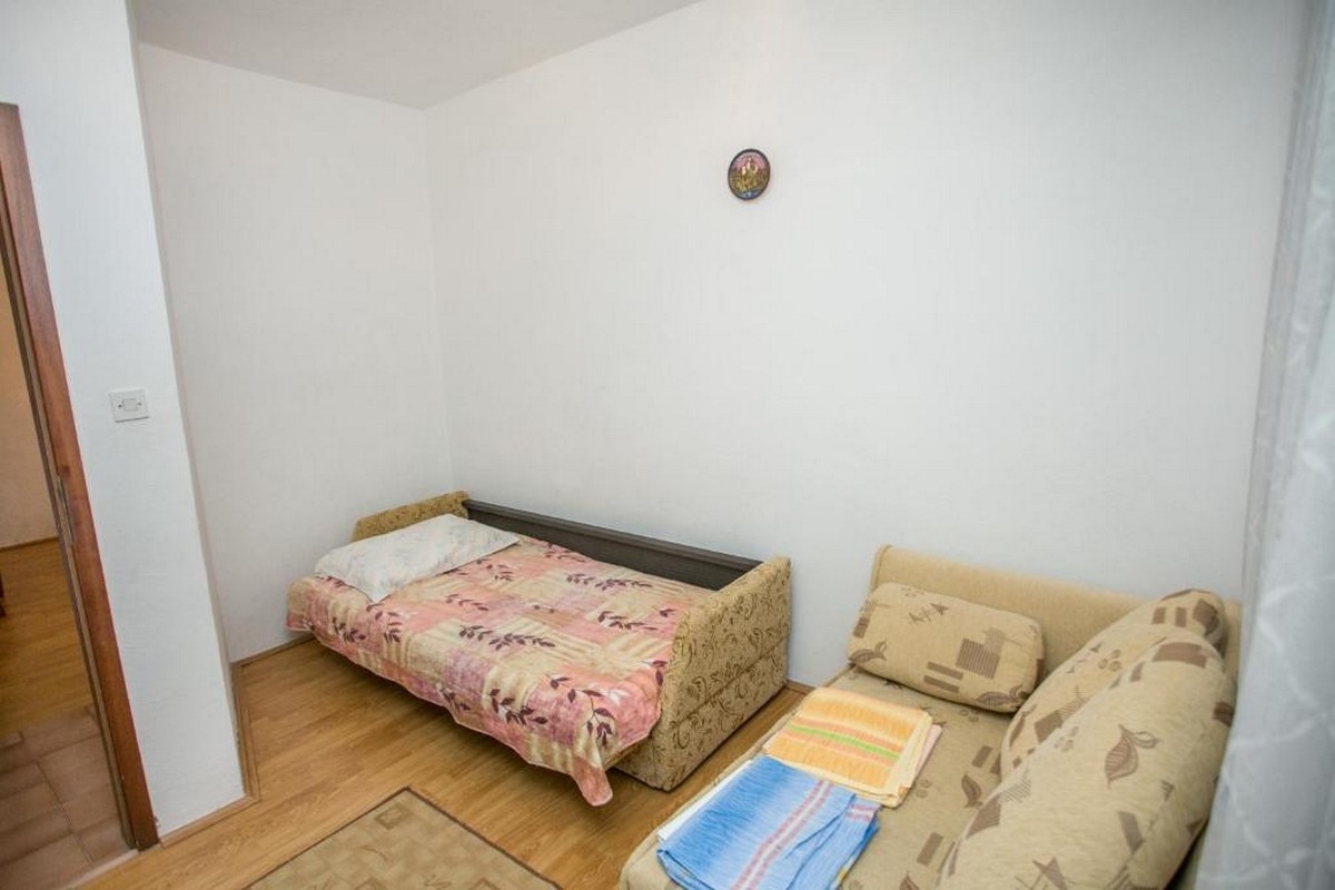 Three bedroom apartment with terrace and sea view Nemira, Omiš  A-c