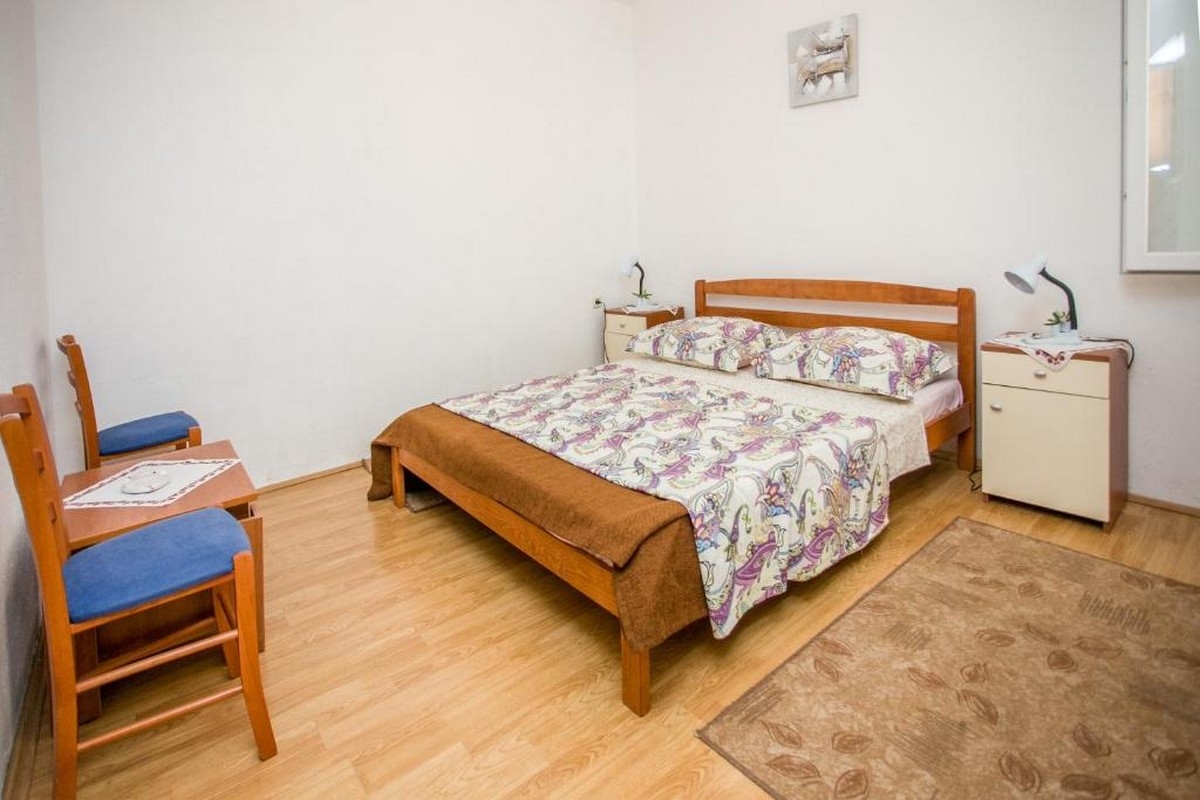 Three bedroom apartment with terrace and sea view Nemira, Omiš  A-c
