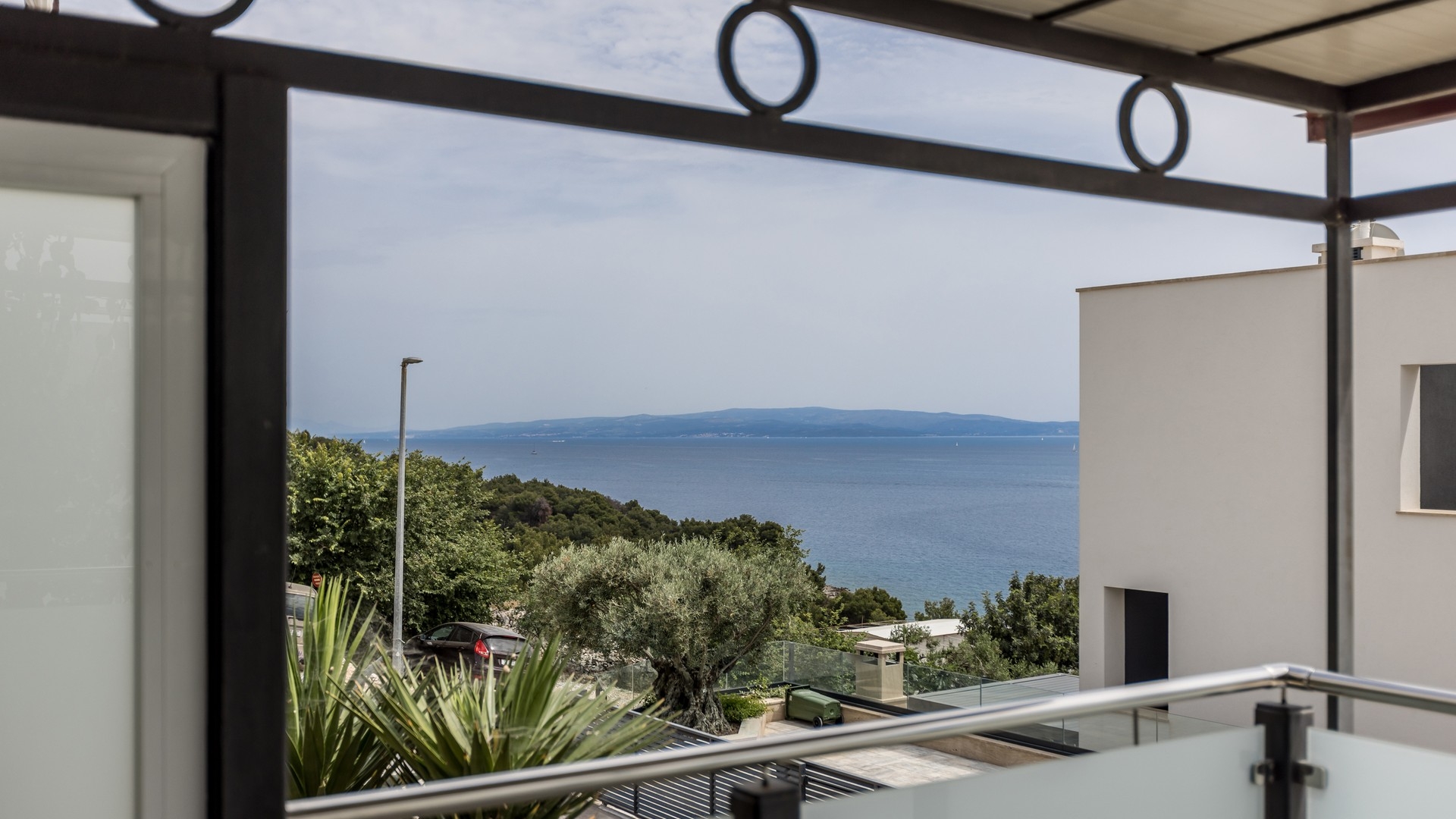 One bedroom apartment with terrace and sea view Mavarštica, Čiovo  A-a