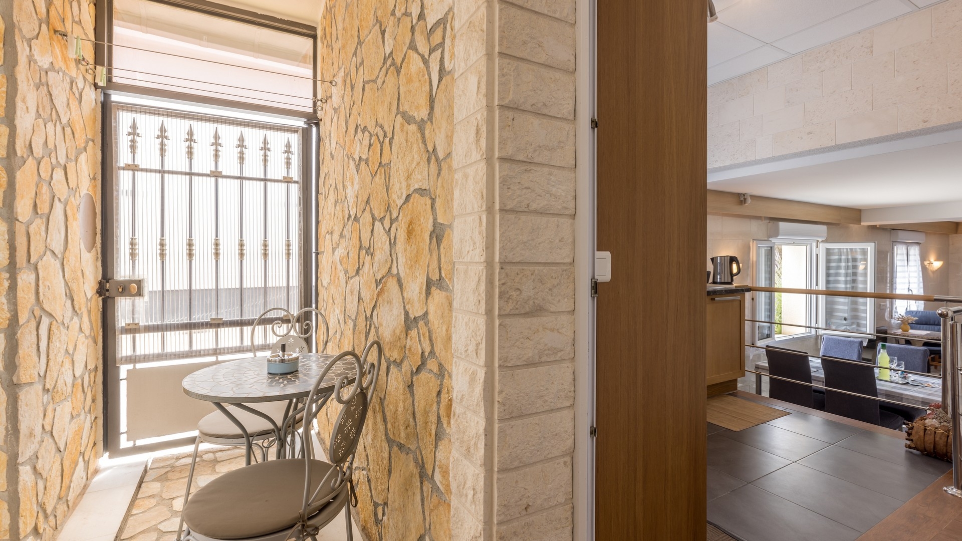 Studio flat with terrace Mavarštica, Čiovo (AS-21062-a)