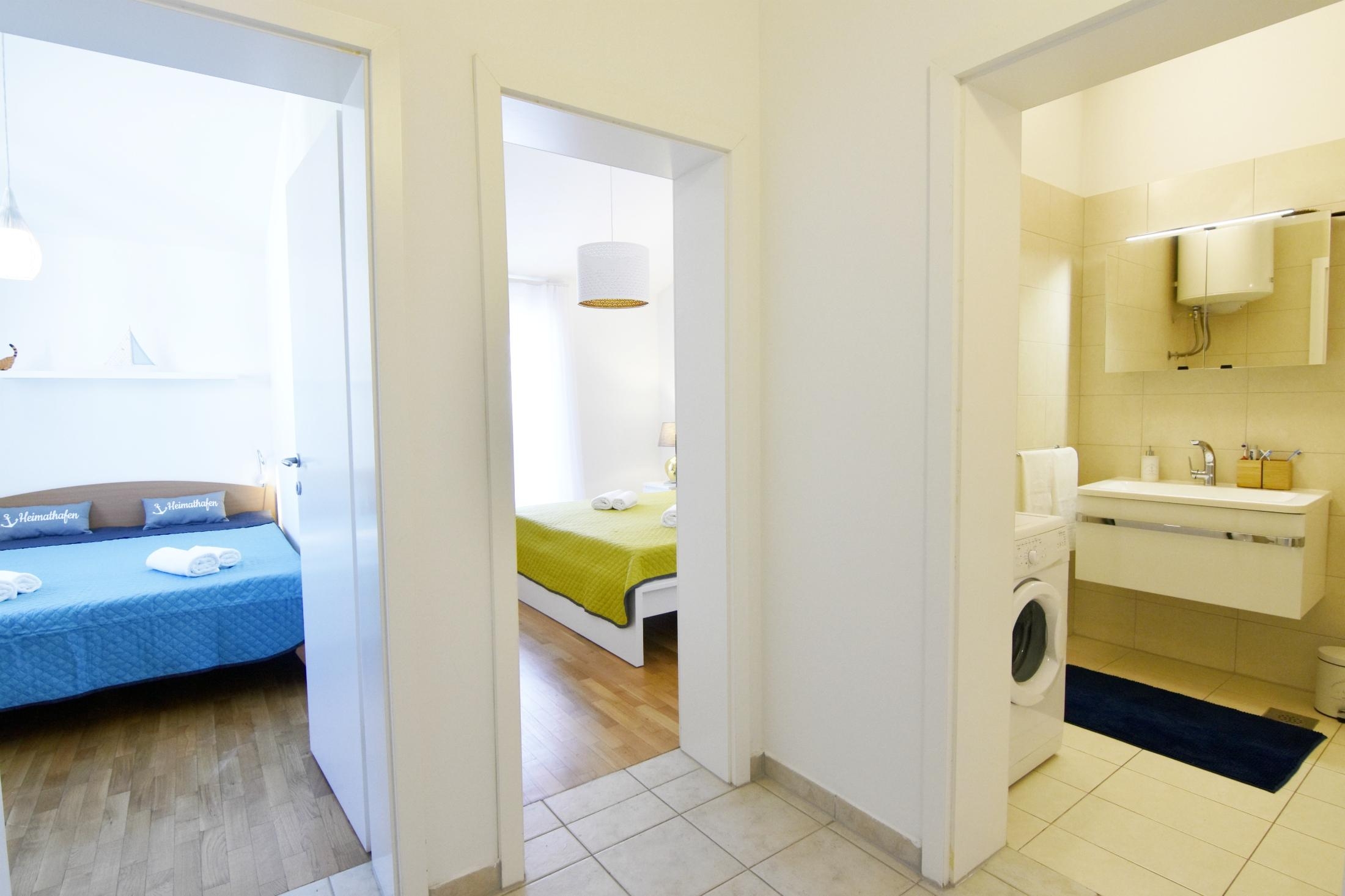 Two bedroom apartment with terrace Bašanija, Umag  A-a