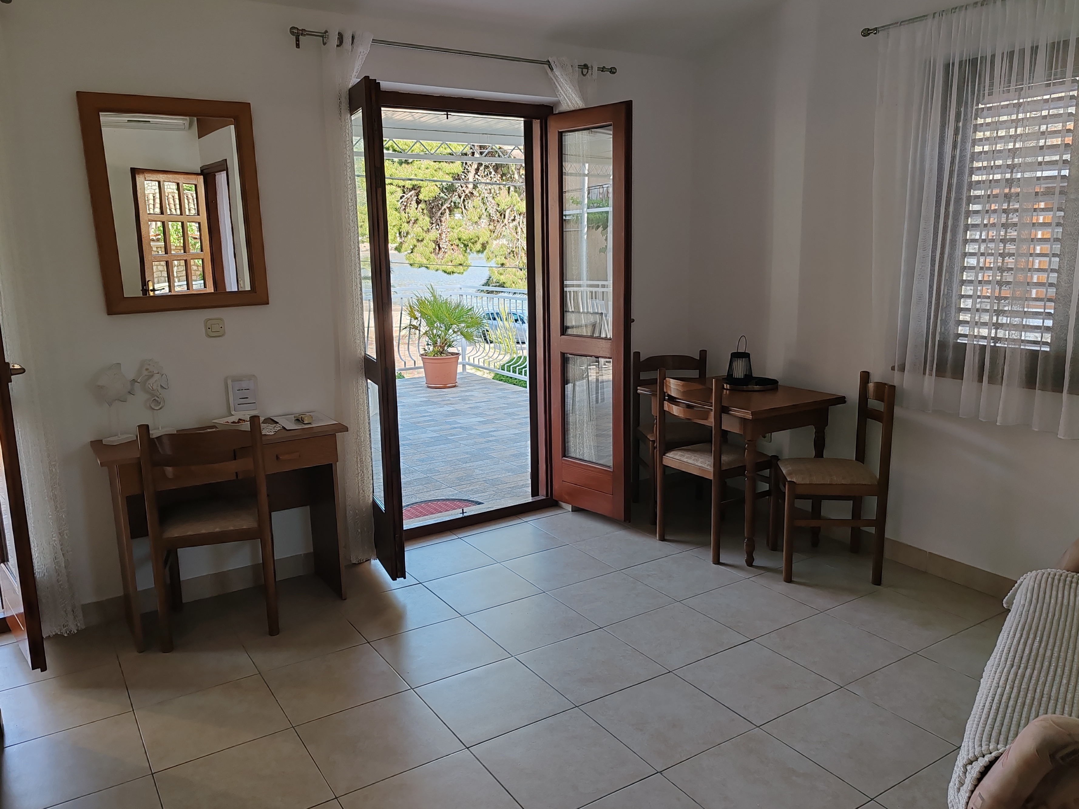 Studio flat with terrace and sea view Zaton Veliki, Dubrovnik (AS-2107-c) Studio flat with terrace and sea view Zaton Veliki, Dubrovnik (AS-2107-c)