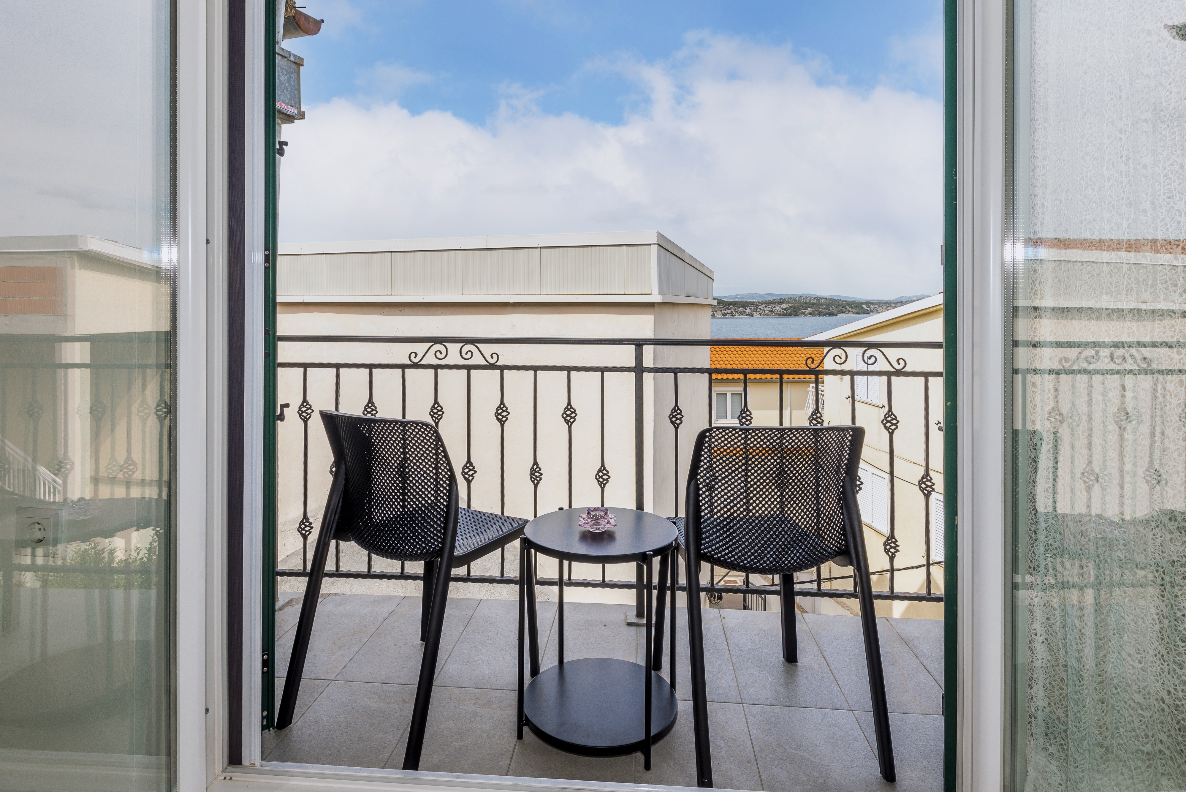 Two bedroom apartment with balcony and sea view Šibenik  A-a