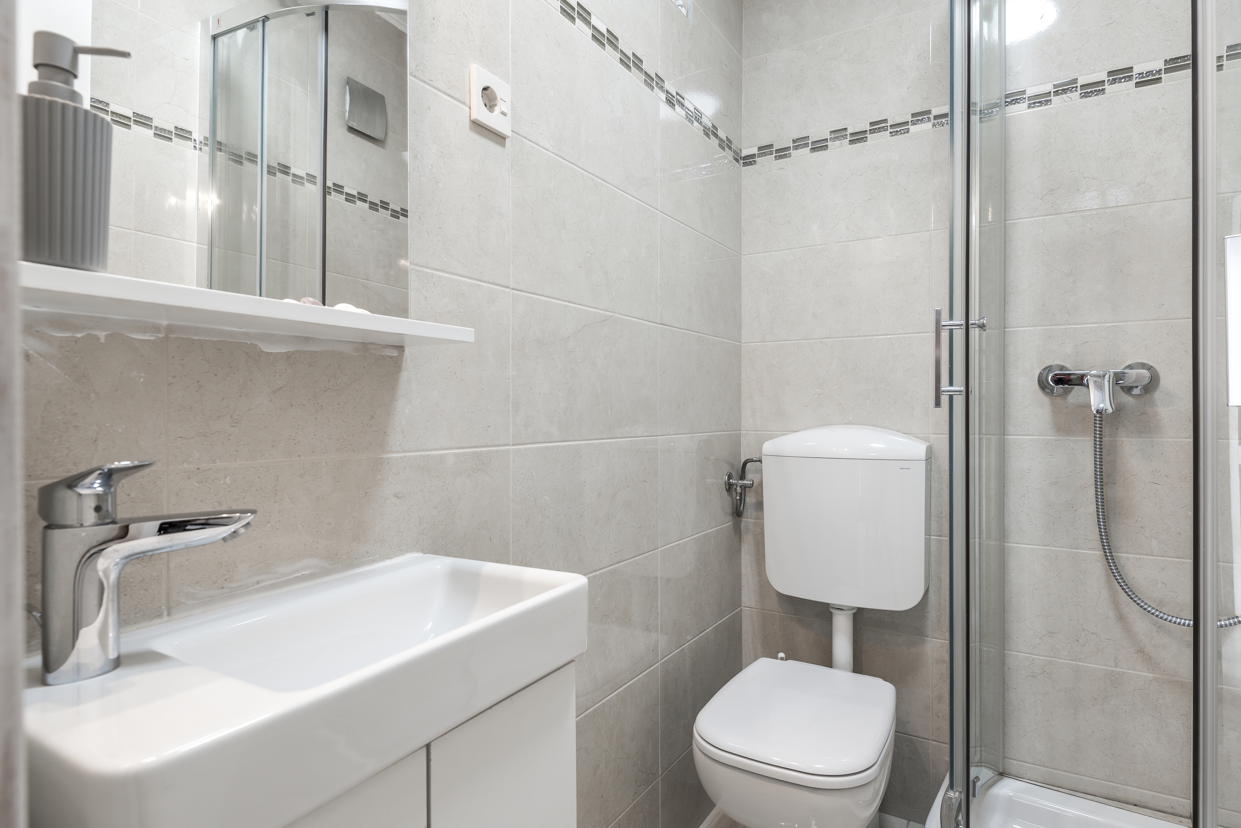 One bedroom apartment with terrace Šibenik  A-b