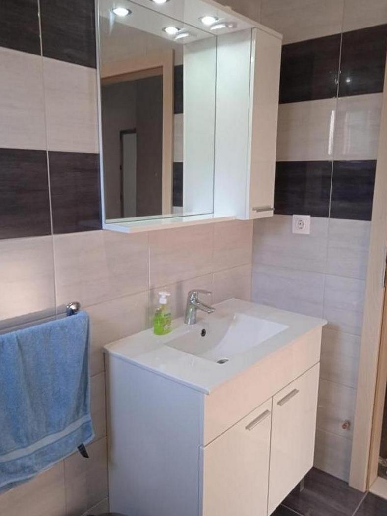 Two bedroom house with balcony Ostrvica, Omiš  K