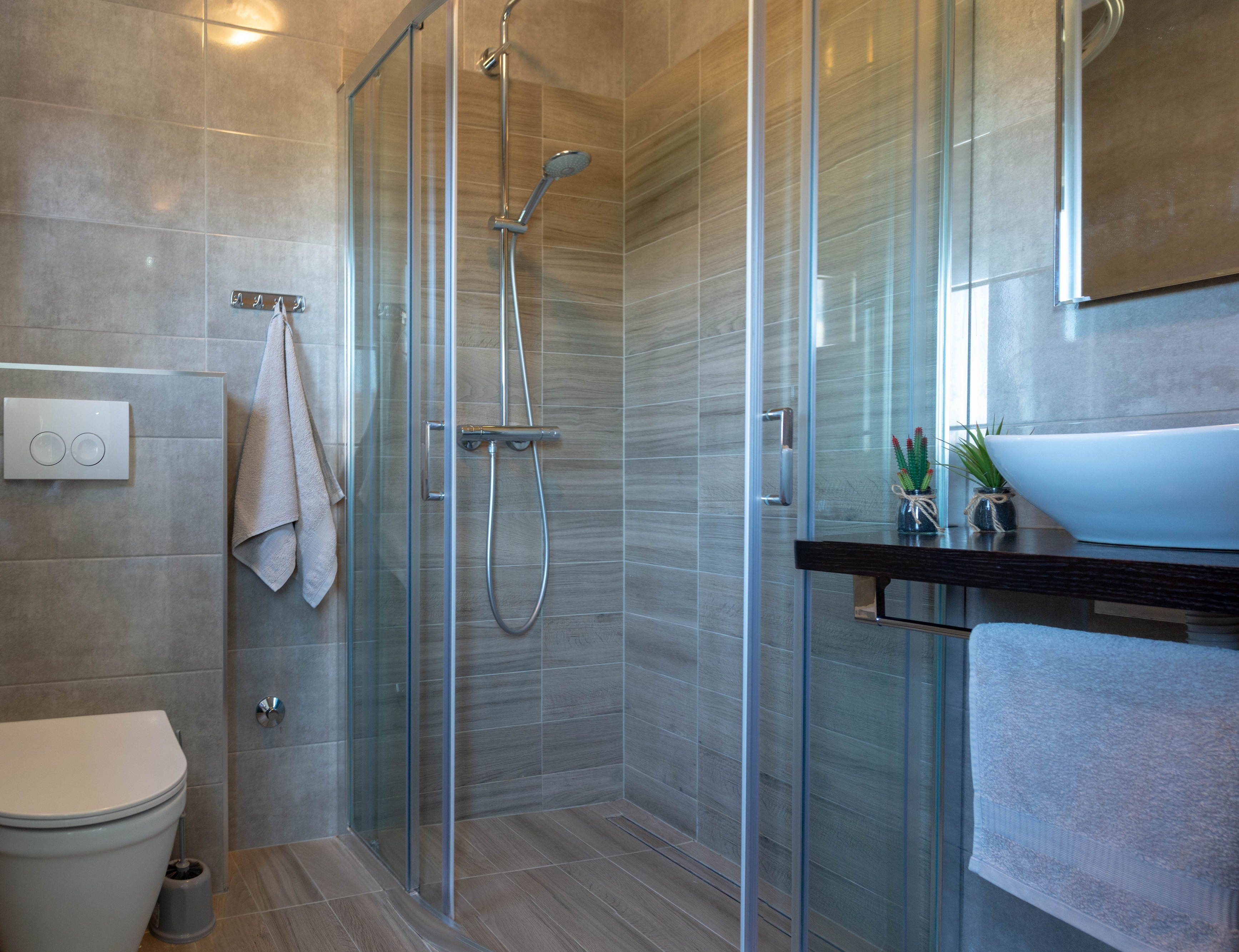 Three bedroom apartment with terrace and sea view Kaštel Štafilić, Kaštela  A-a