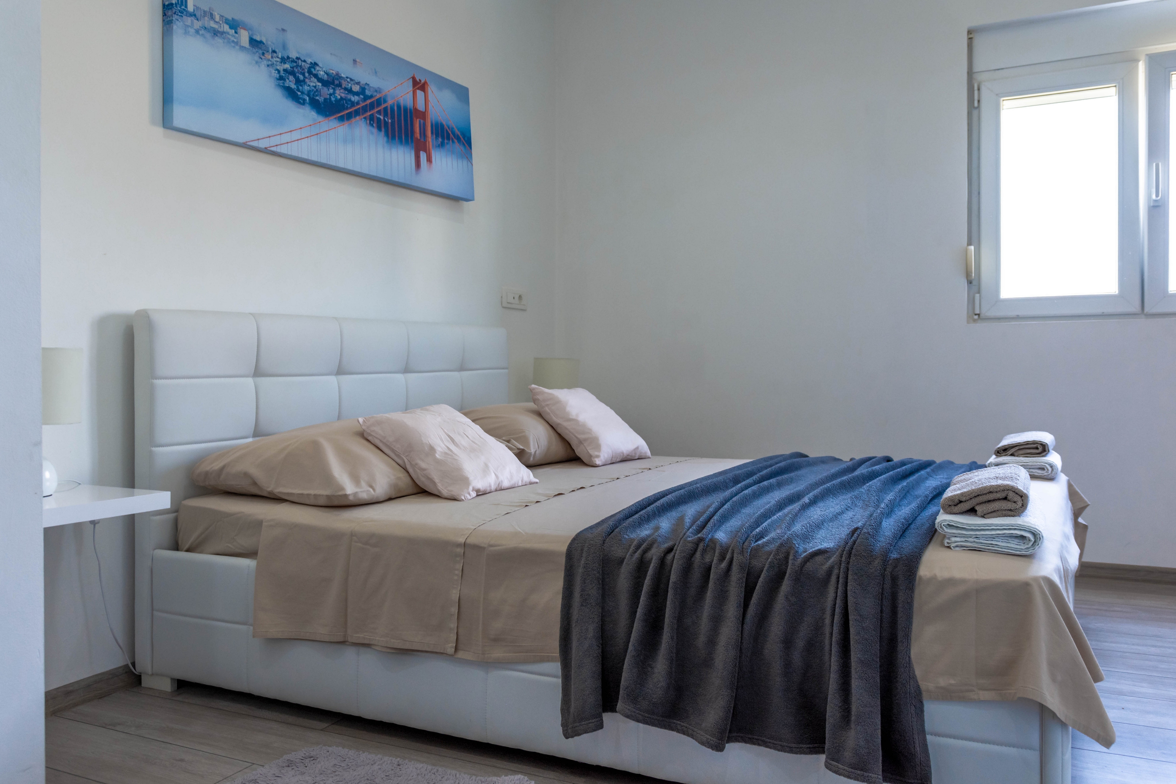 Three bedroom apartment with terrace and sea view Kaštel Štafilić, Kaštela  A-a