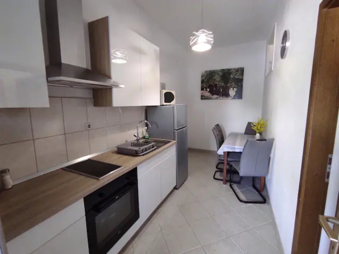 One bedroom apartment with air-conditioning Kaštel Štafilić, Kaštela  A-d
