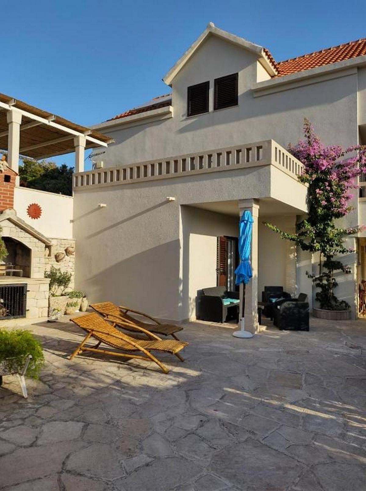 Studio apartman s balkonom i pogledom na more Povlja, Brač  AS-a