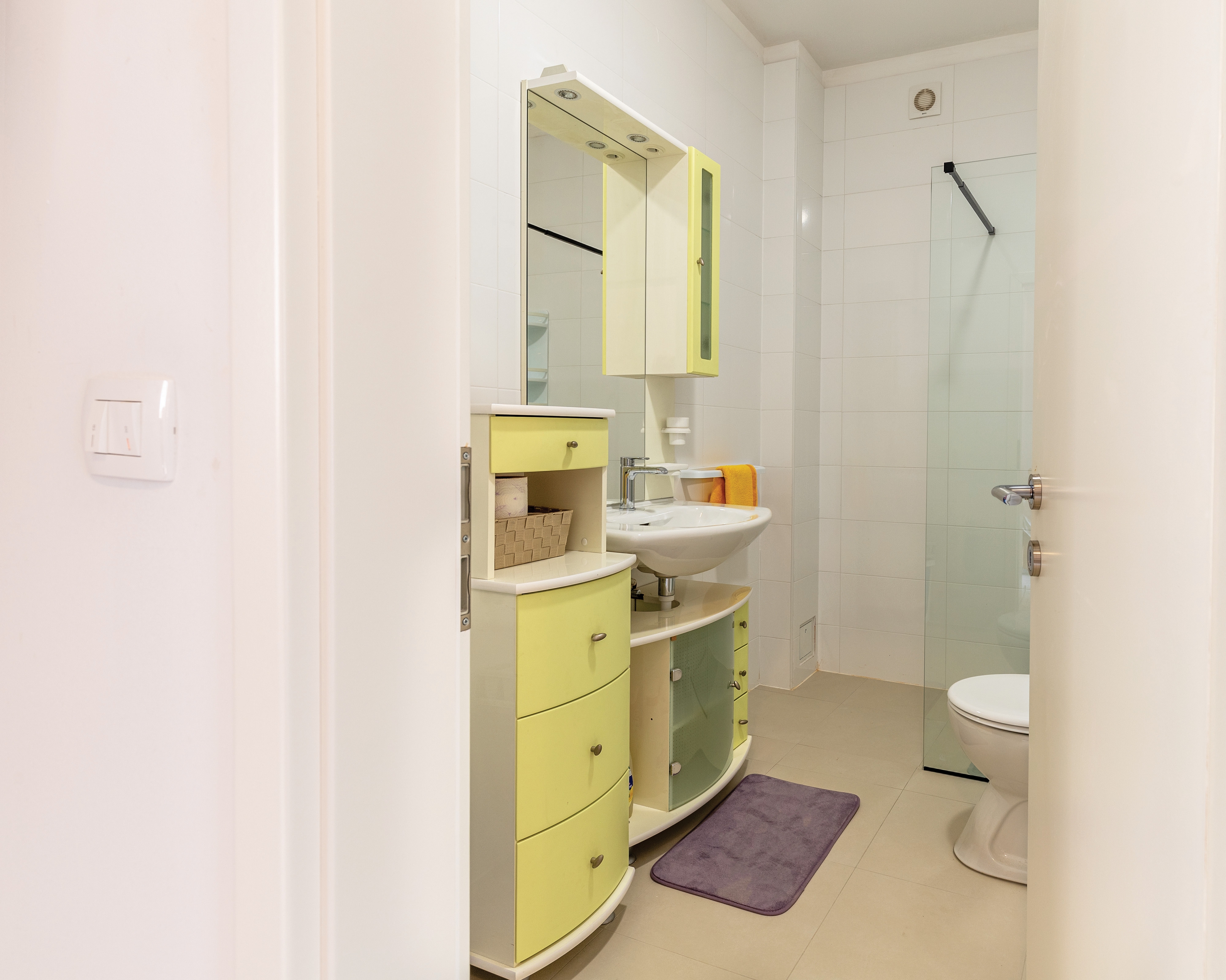One bedroom apartment with terrace Bibinje, Zadar  A-b