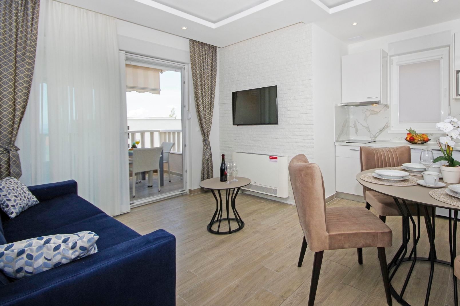 One bedroom apartment with terrace Promajna, Makarska  A-b