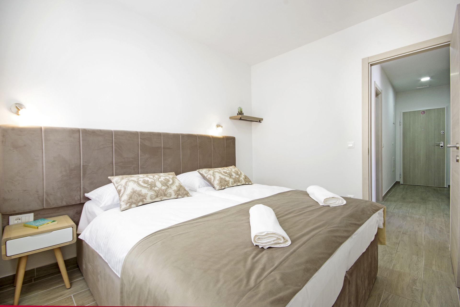 One bedroom apartment with terrace Promajna, Makarska  A-e