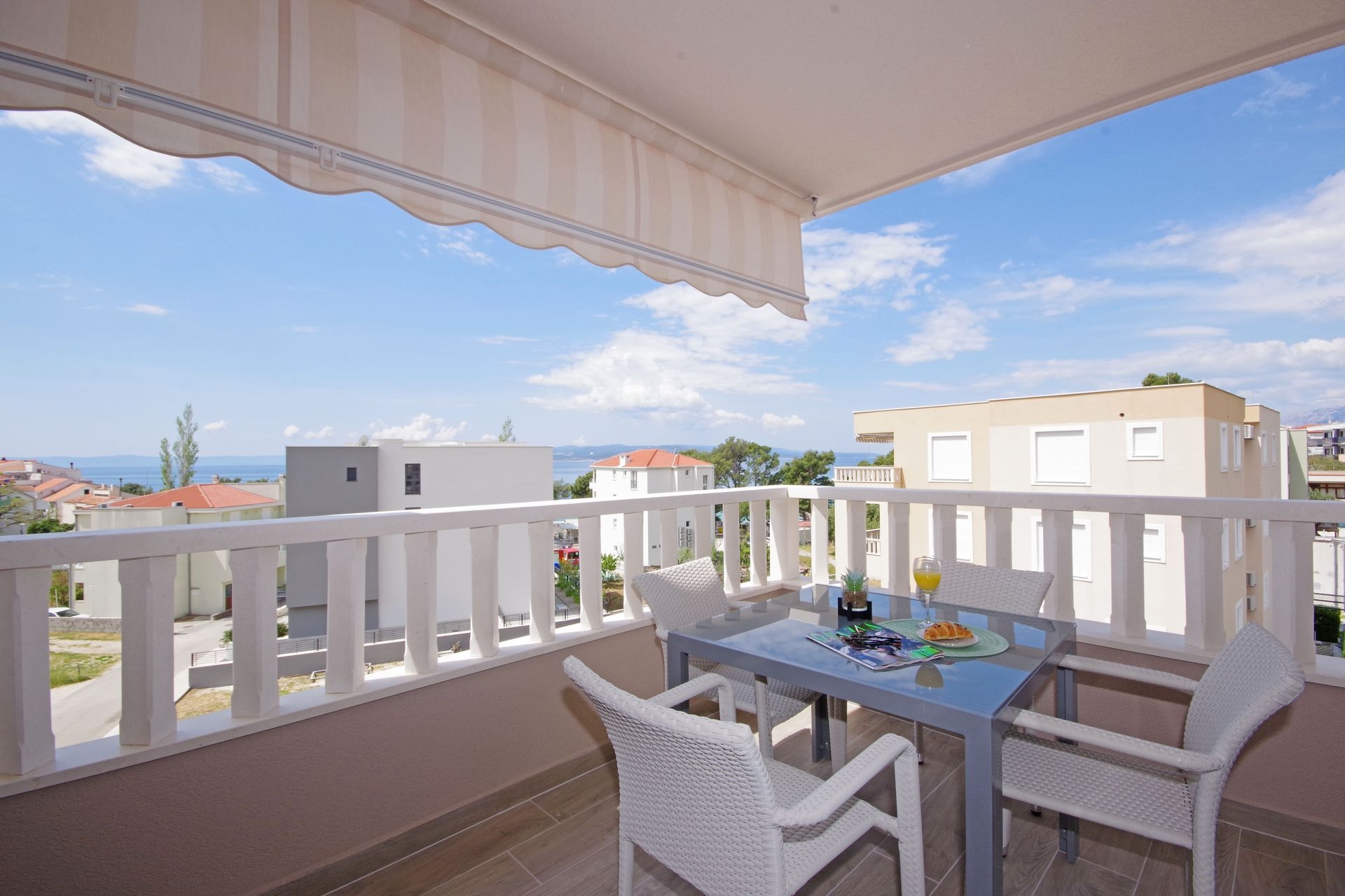 One bedroom apartment with terrace Promajna, Makarska  A-e