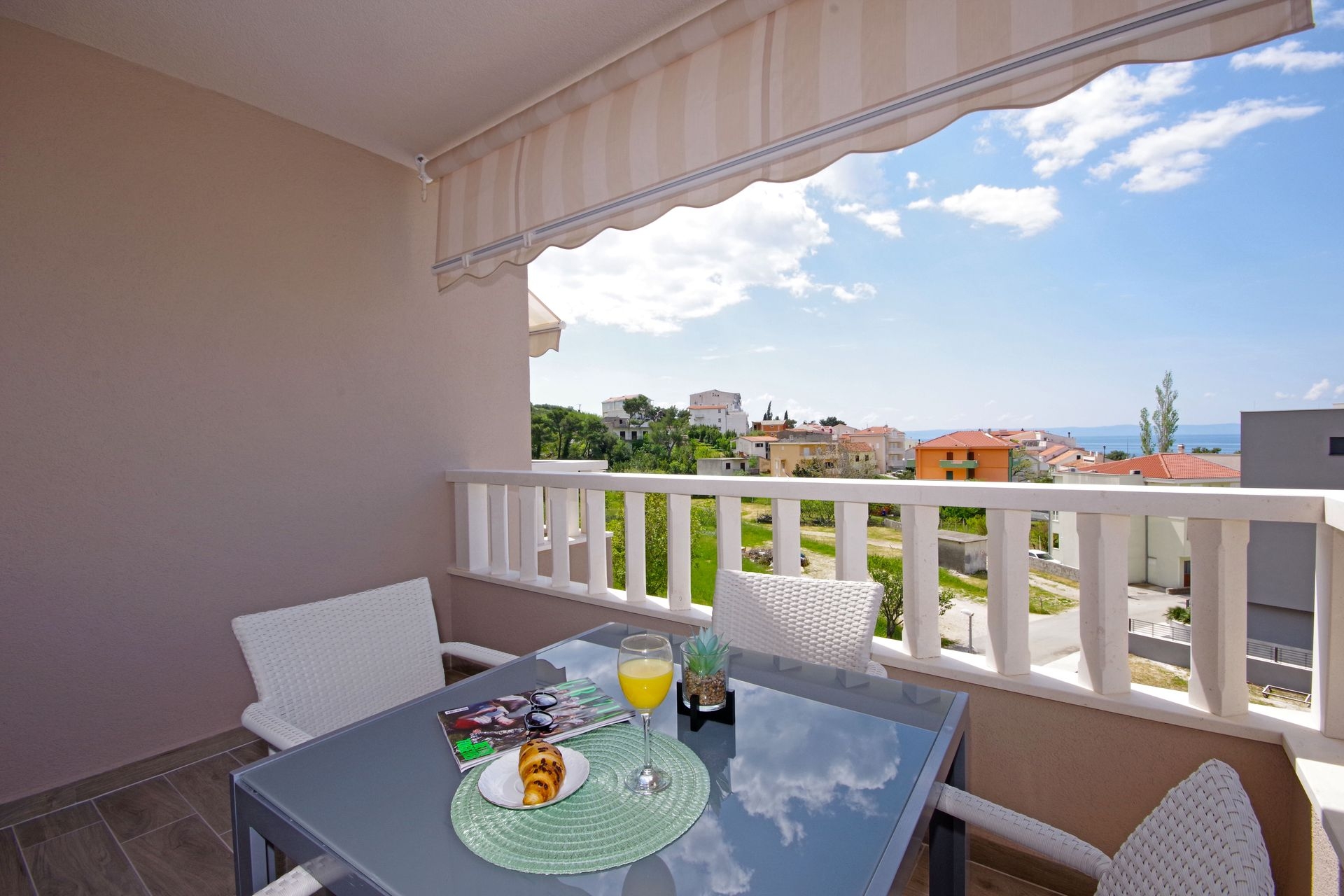 One bedroom apartment with terrace Promajna, Makarska  A-e