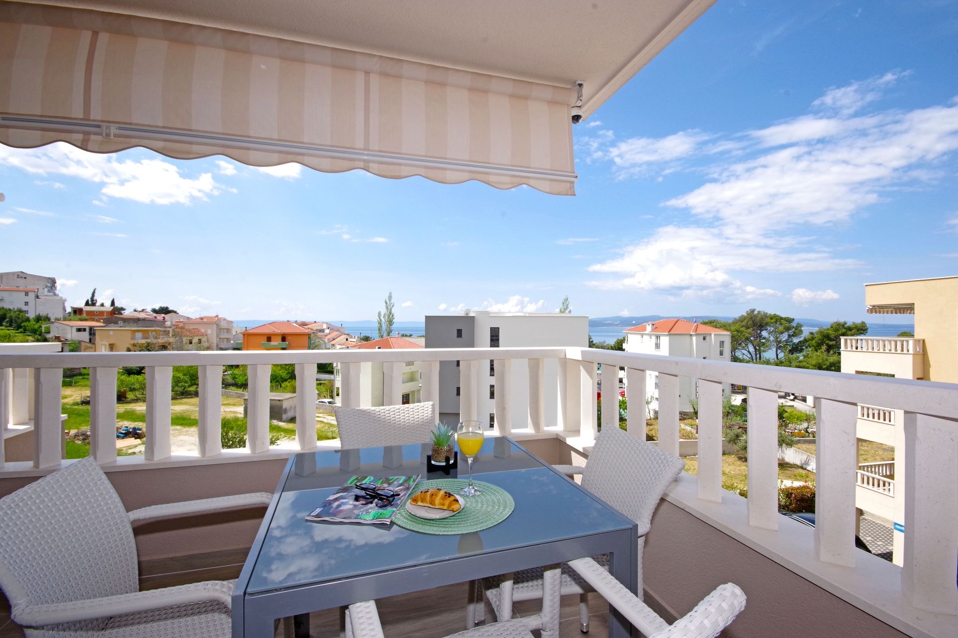 One bedroom apartment with terrace Promajna, Makarska  A-e