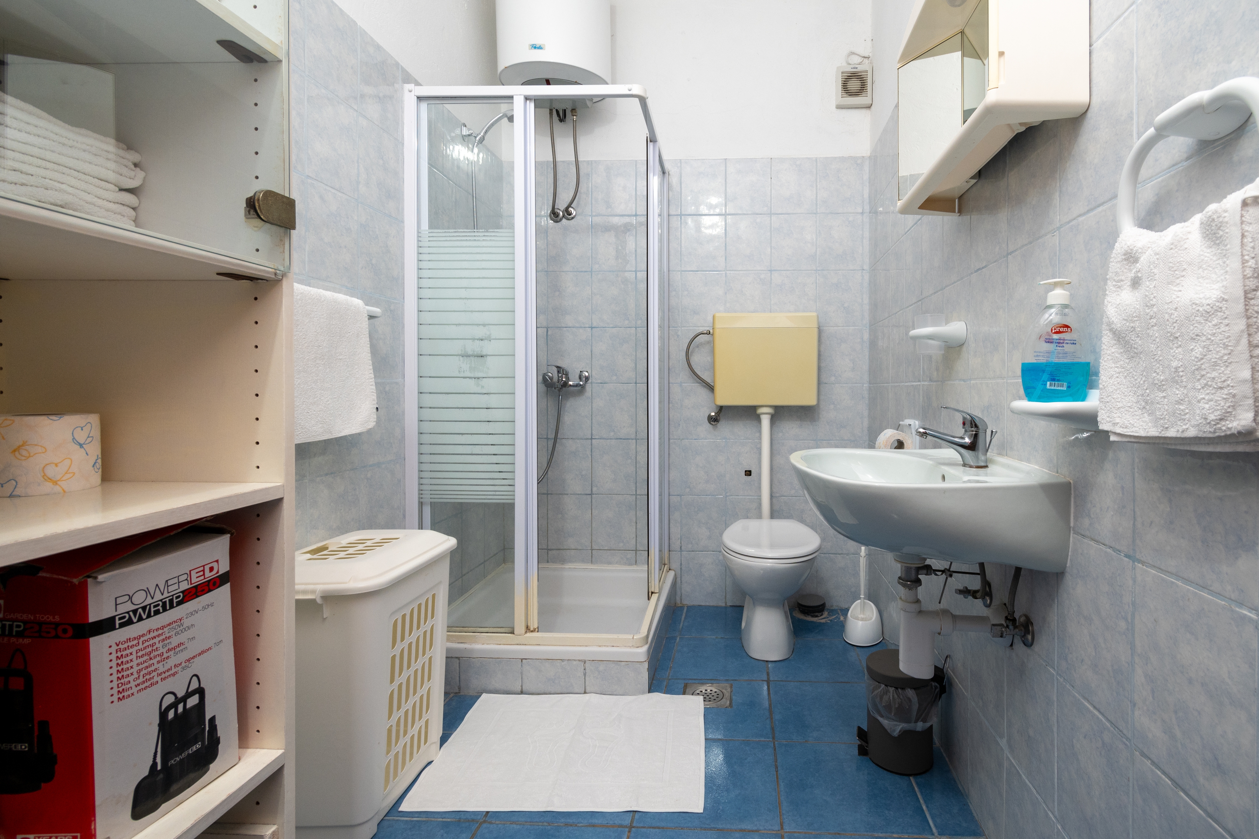 Two bedroom house near beach Preko, Ugljan  K