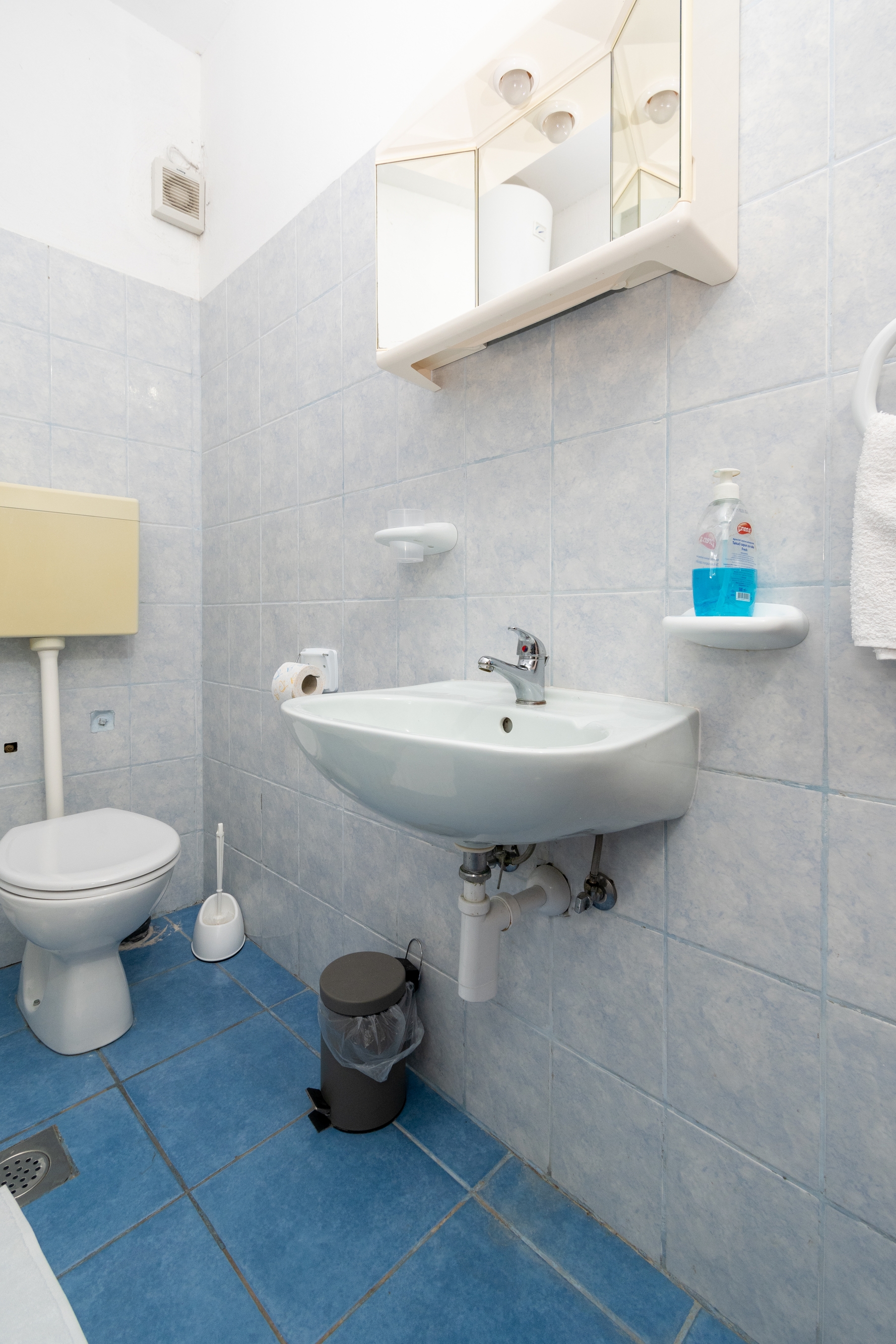 Two bedroom house near beach Preko, Ugljan  K
