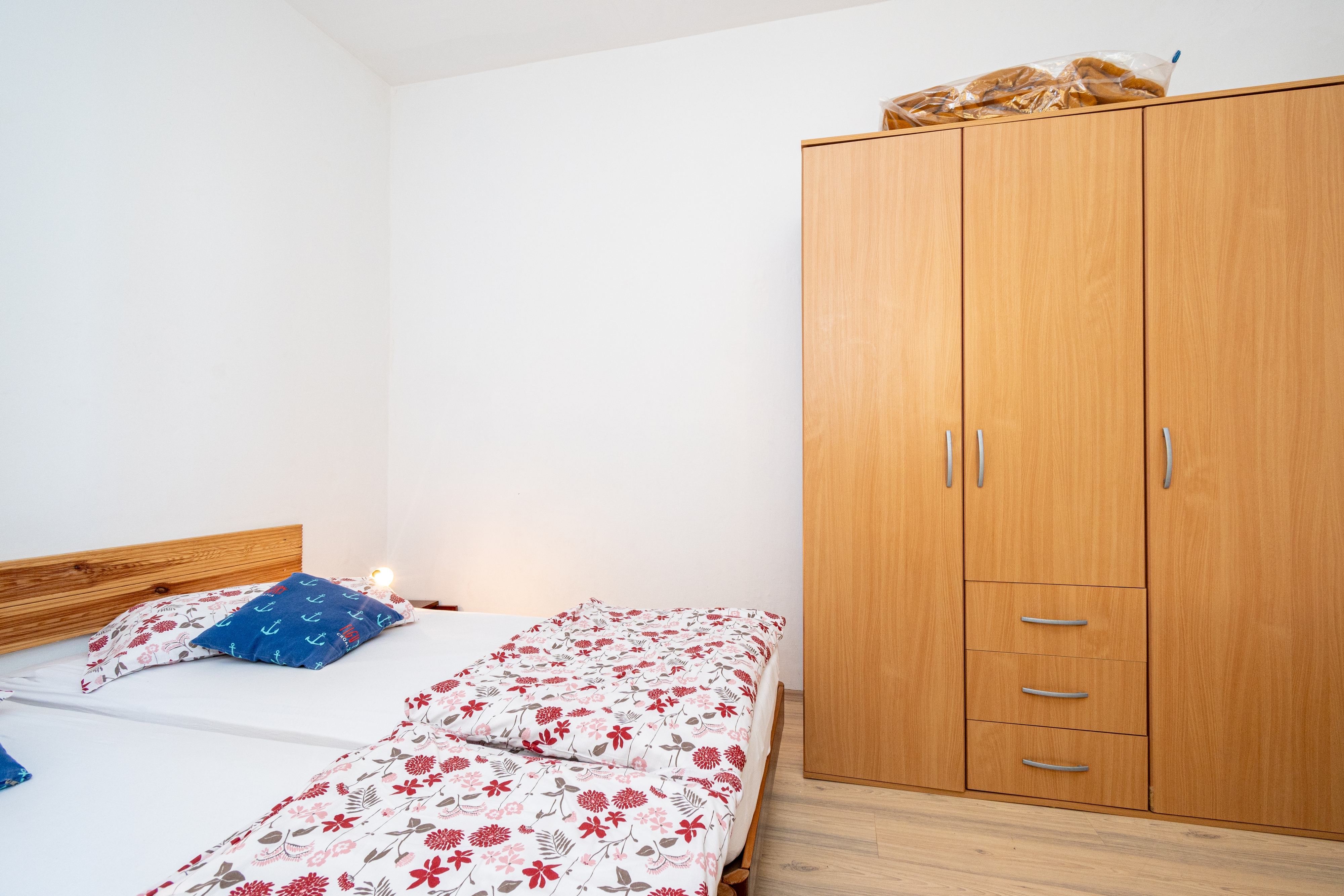 Two bedroom house near beach Preko, Ugljan  K