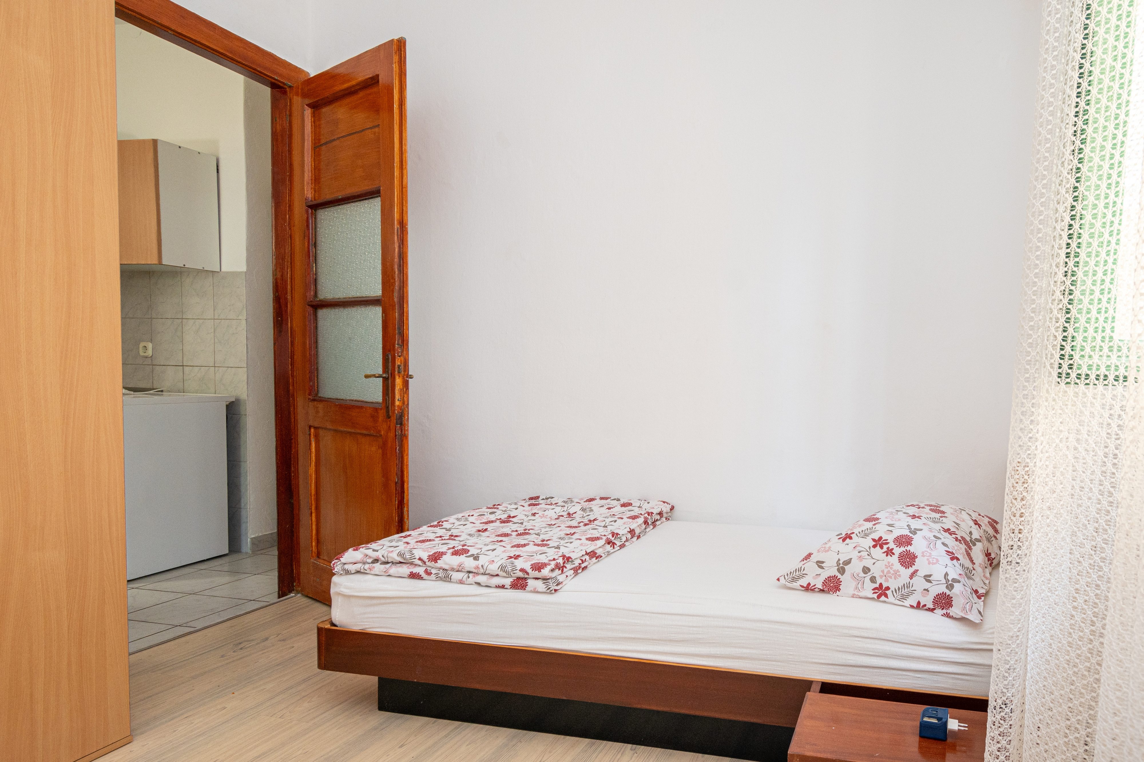 Two bedroom house near beach Preko, Ugljan  K