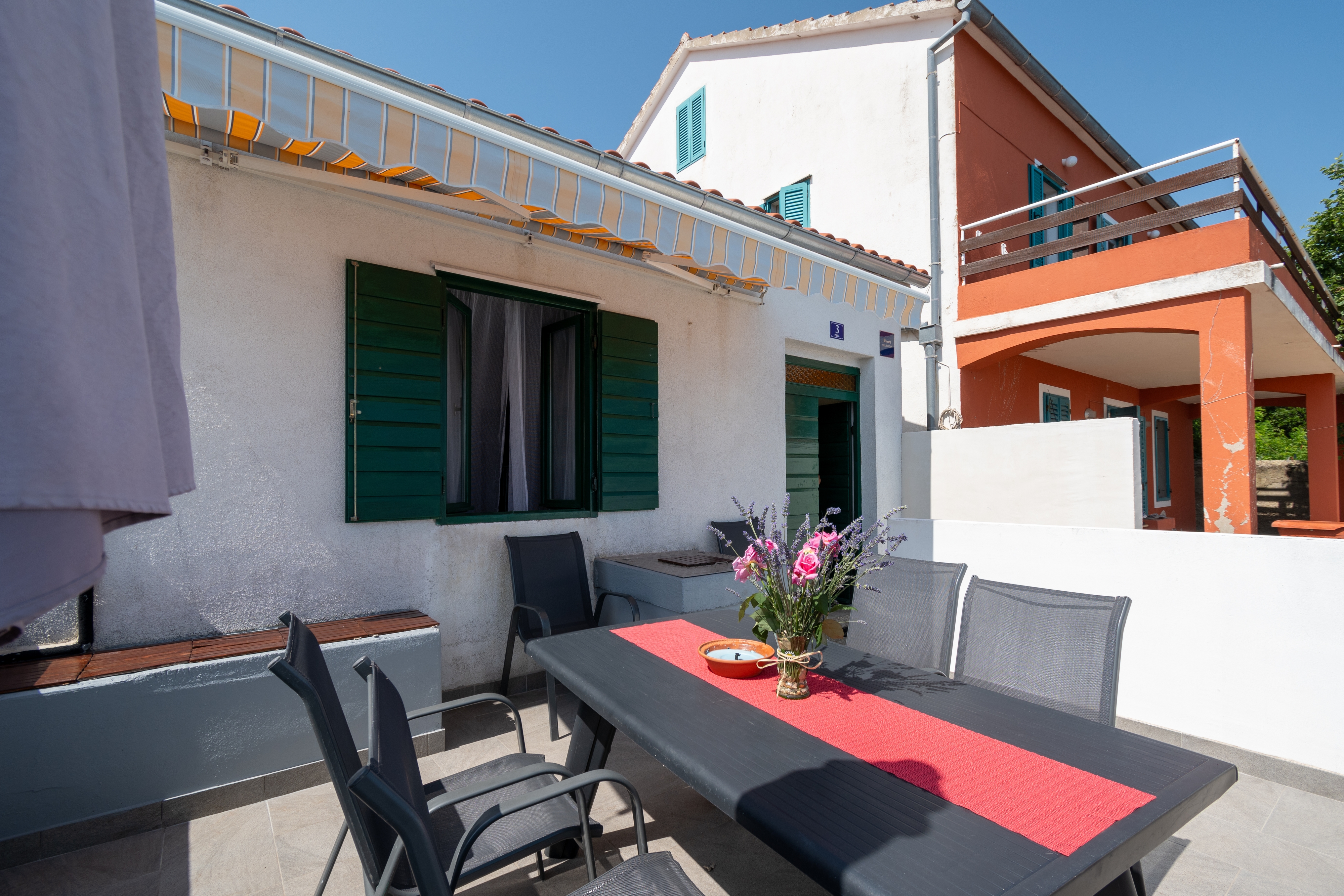 Two bedroom house near beach Preko, Ugljan  K